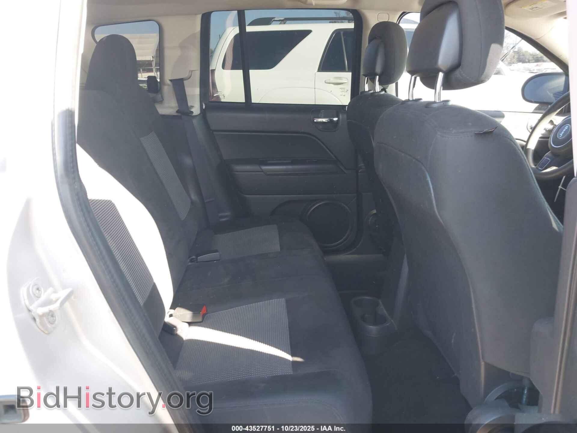 2014 JEEP COMPASS - VIN: 1C4NJCBA9ED595117 - Фото 8