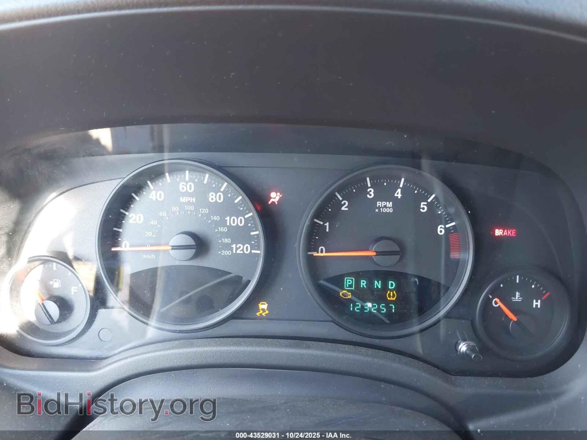 2011 JEEP COMPASS - VIN: 1J4NF1FB5BD207265 - Фото 7