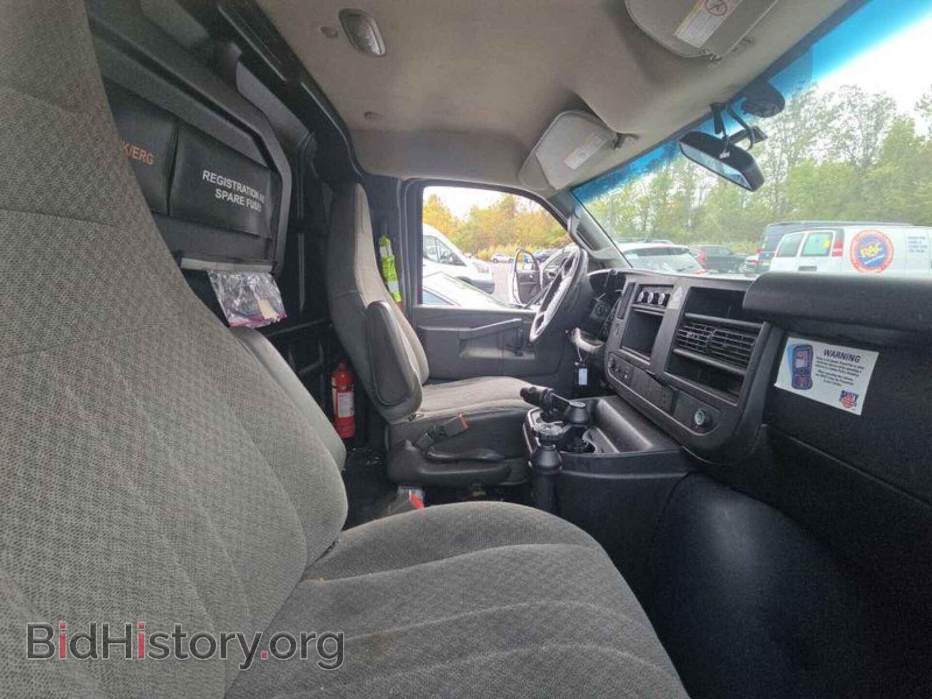 2017 CHEVROLET EXPRESS 2500 - VIN: 1GCWGAF14H1197191 - Фото 5