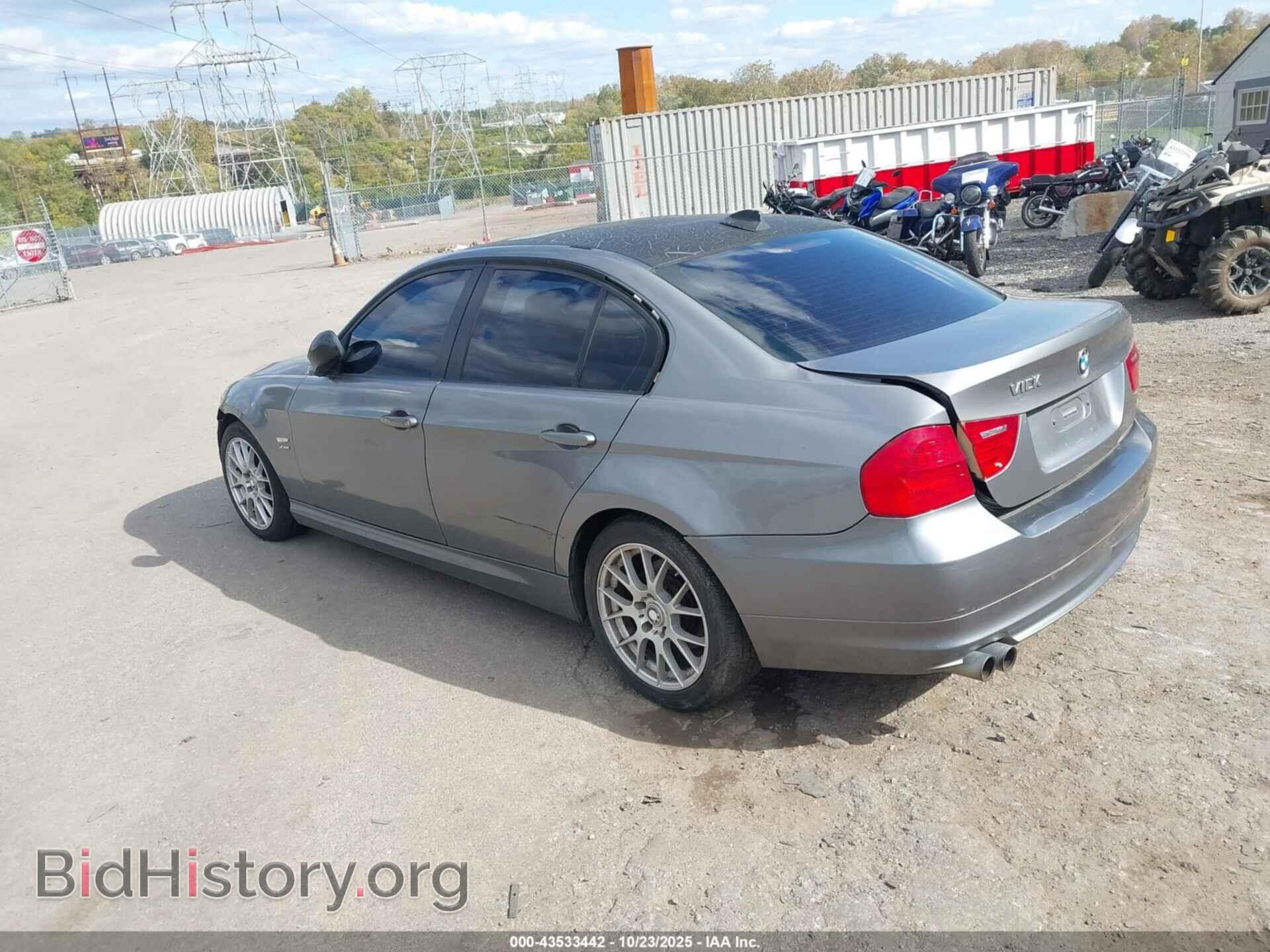 2011 BMW 328I - VIN: WBAPK7C55BA818603 - Фото 3