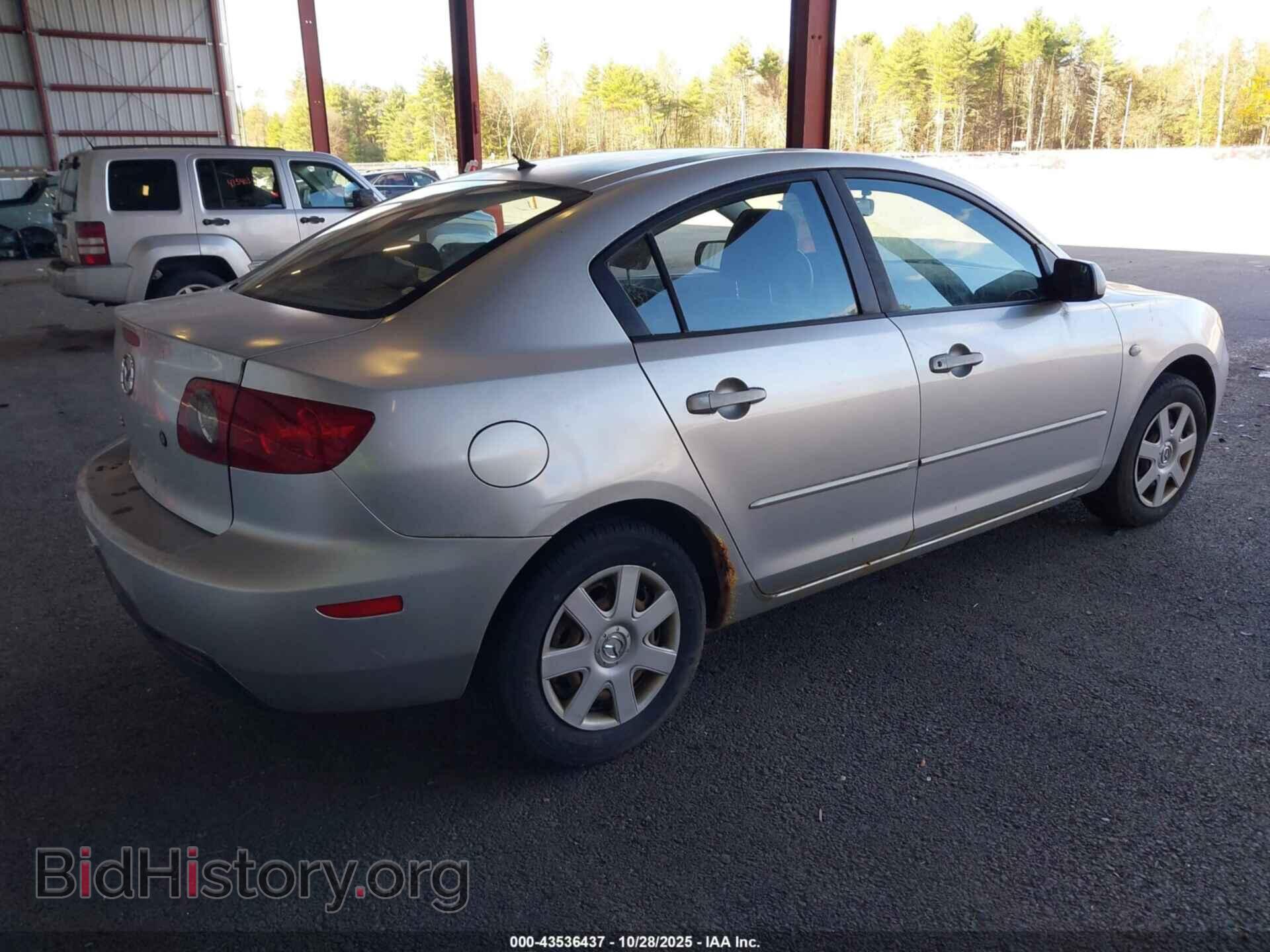 2006 MAZDA MAZDA3 - VIN: JM1BK12F061508482 - Фото 4