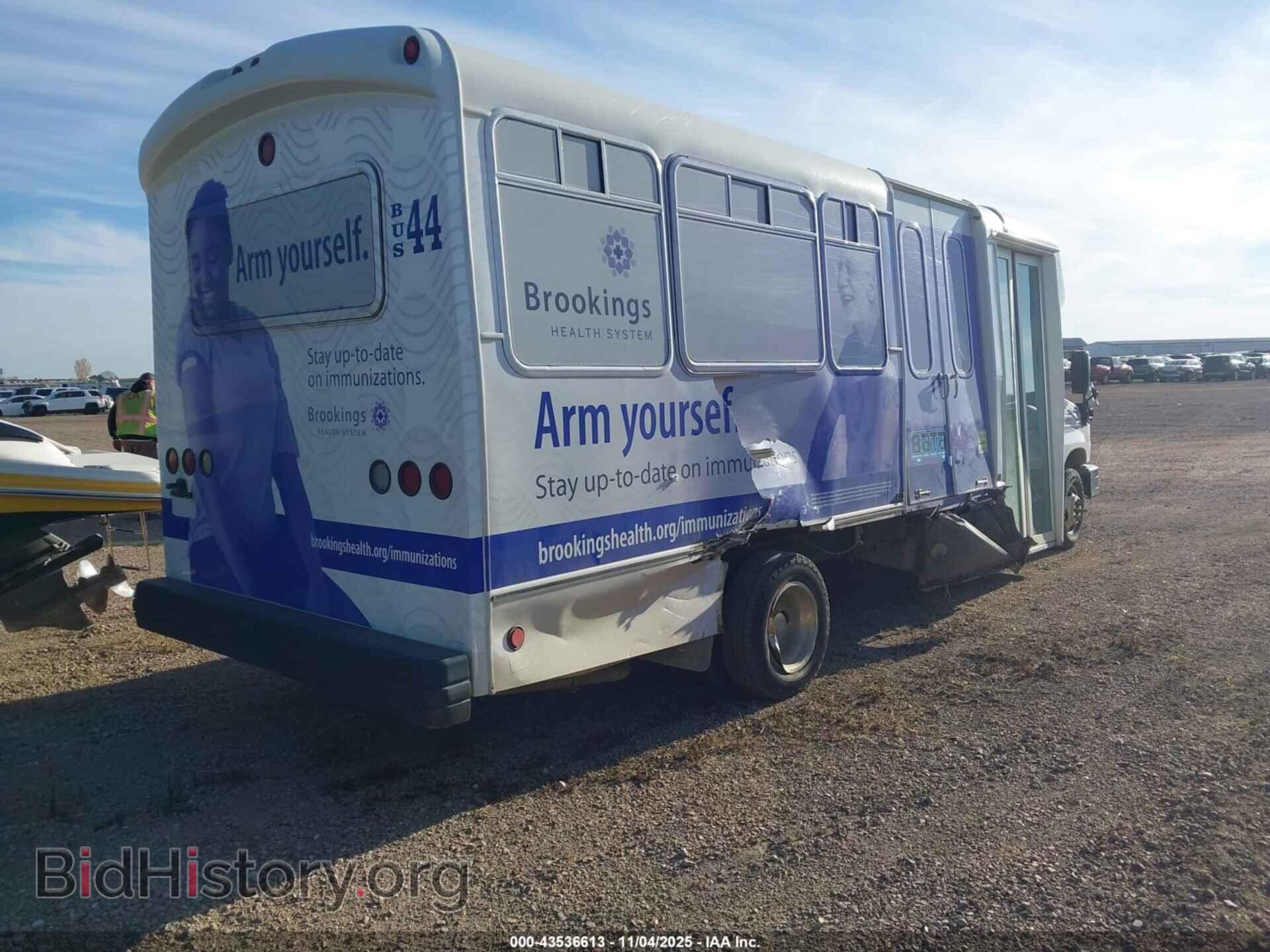 2017 FORD E-450 CUTAWAY - VIN: 1FDFE4FSXHDC46212 - Фото 4