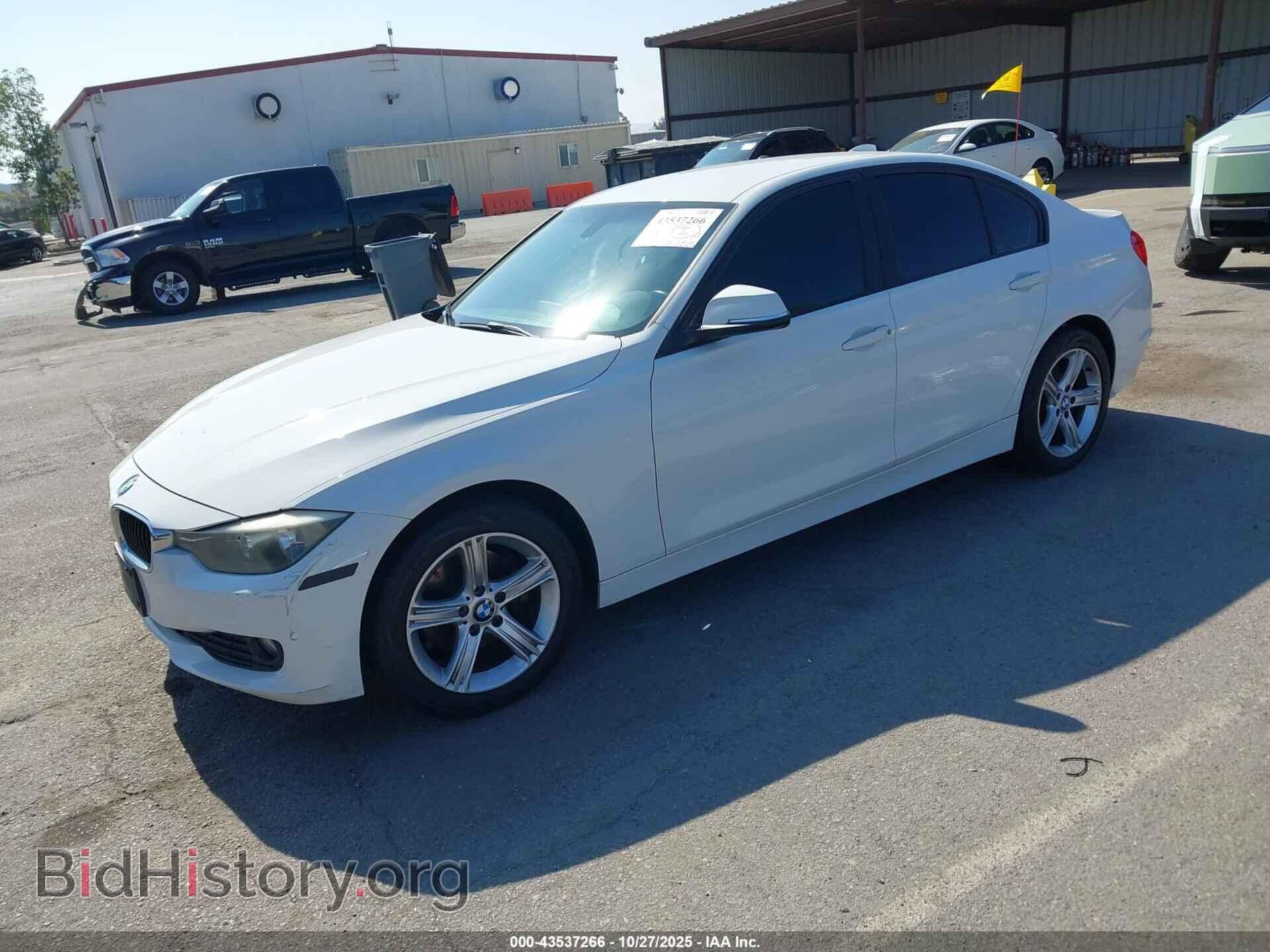 2013 BMW 320I - VIN: WBA3B1C58DF461760 - Фото 2