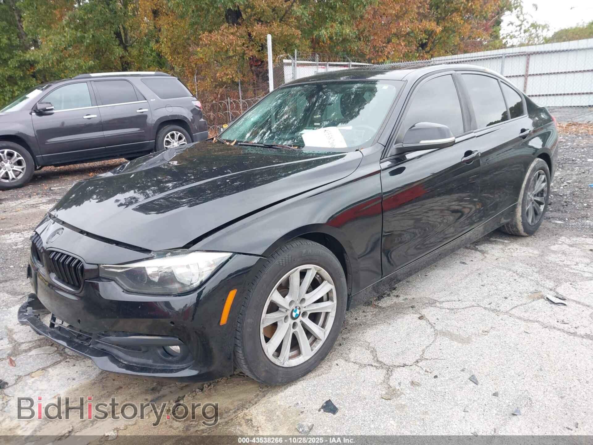 2017 BMW 320I - VIN: WBA8A9C34HK864394 - Фото 2