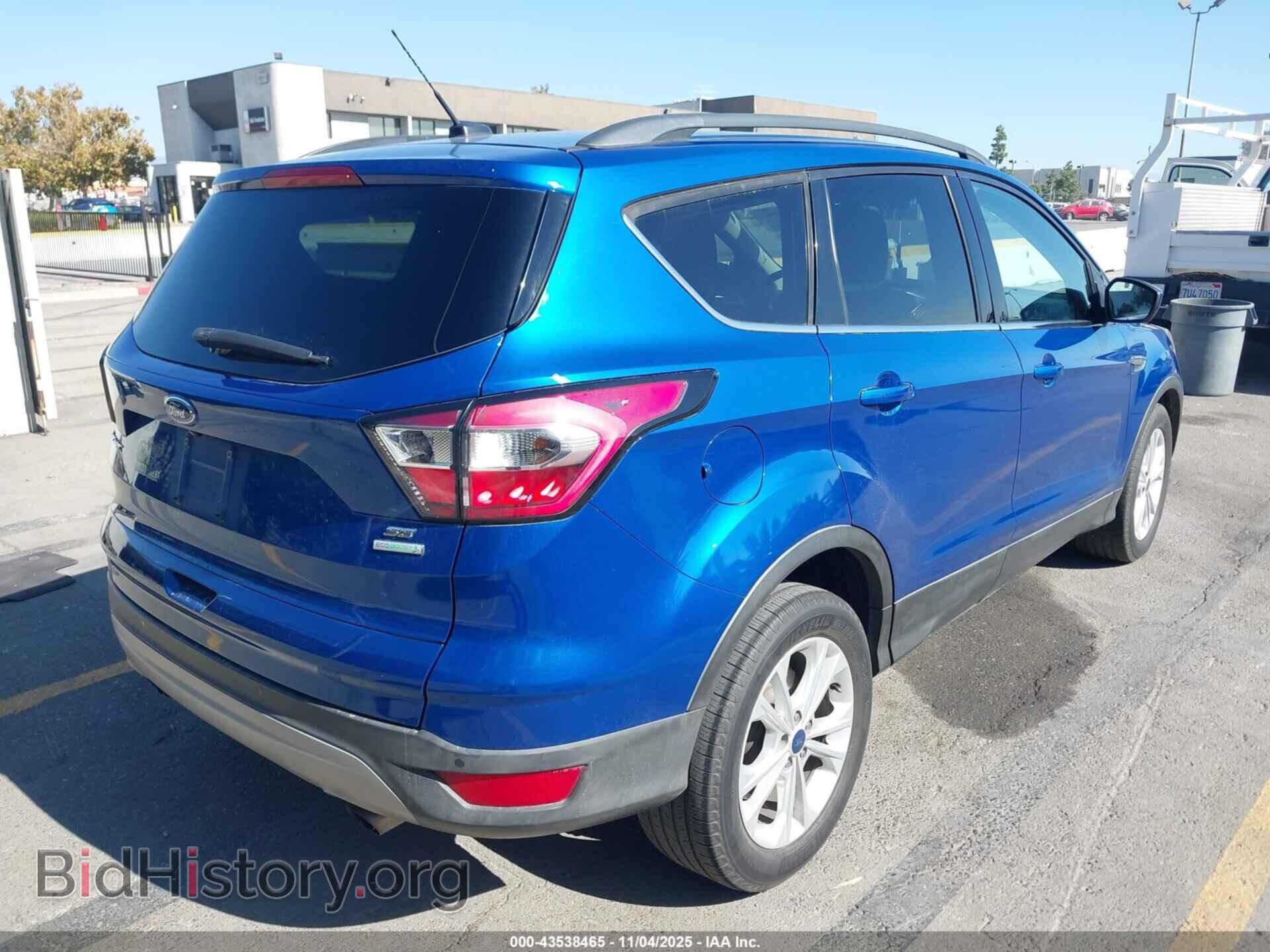 2017 FORD ESCAPE - VIN: 1FMCU0GD5HUC28103 - Фото 4