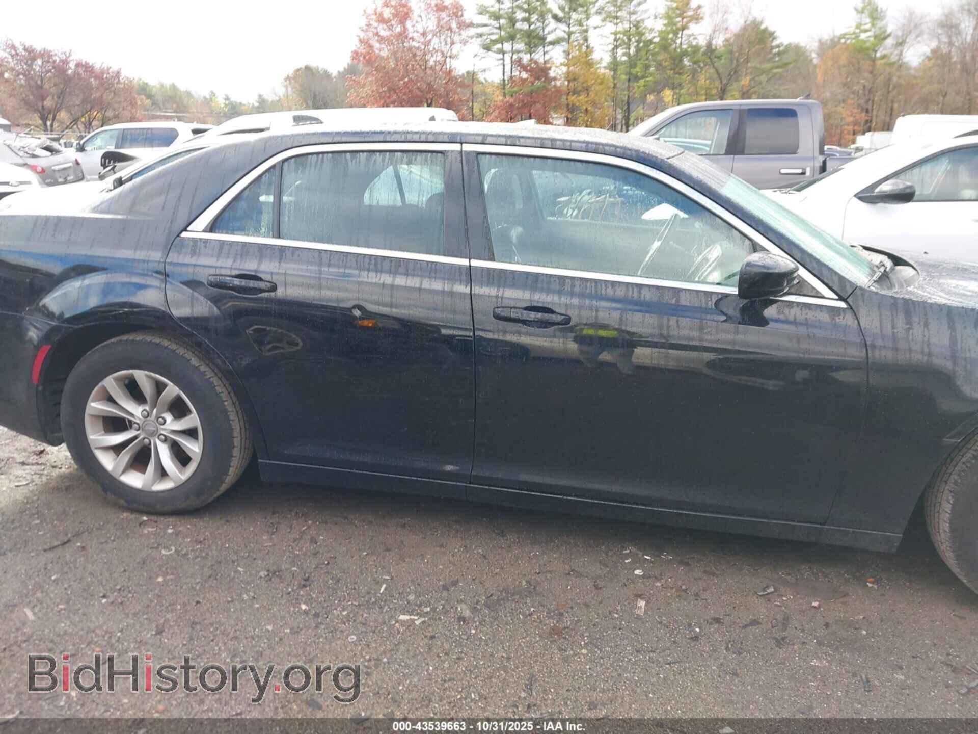 2015 CHRYSLER 300 - VIN: 2C3CCAAG9FH810645 - Фото 13