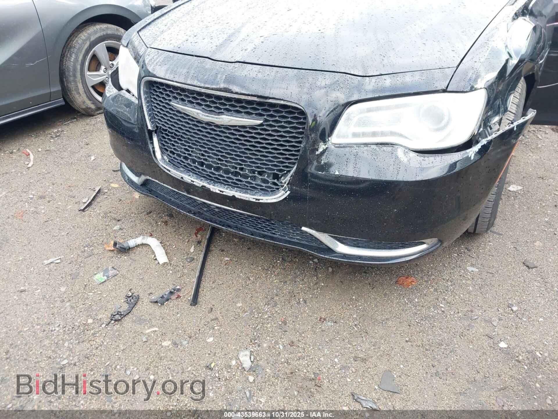 2015 CHRYSLER 300 - VIN: 2C3CCAAG9FH810645 - Фото 6