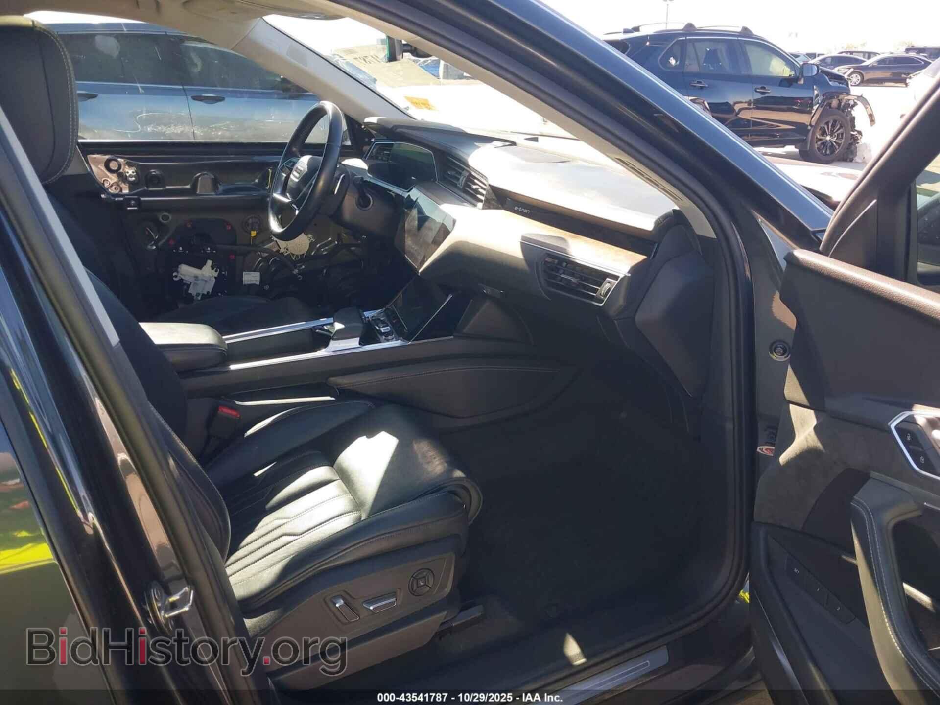 2019 AUDI E-TRON - VIN: WA1VAAGE9KB025152 - Фото 5
