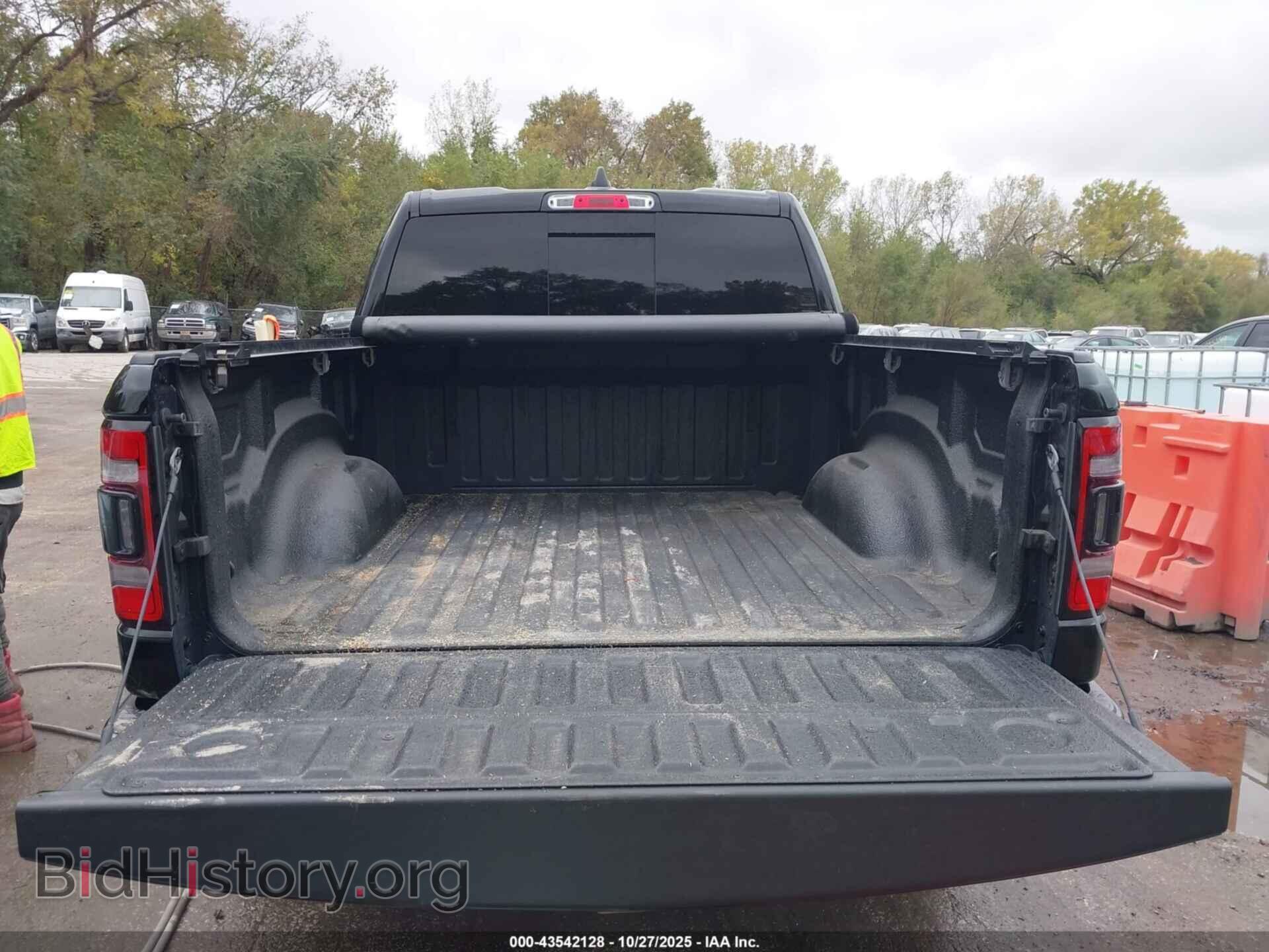 2021 RAM 1500 - VIN: 1C6SRFFT7MN652374 - Фото 17
