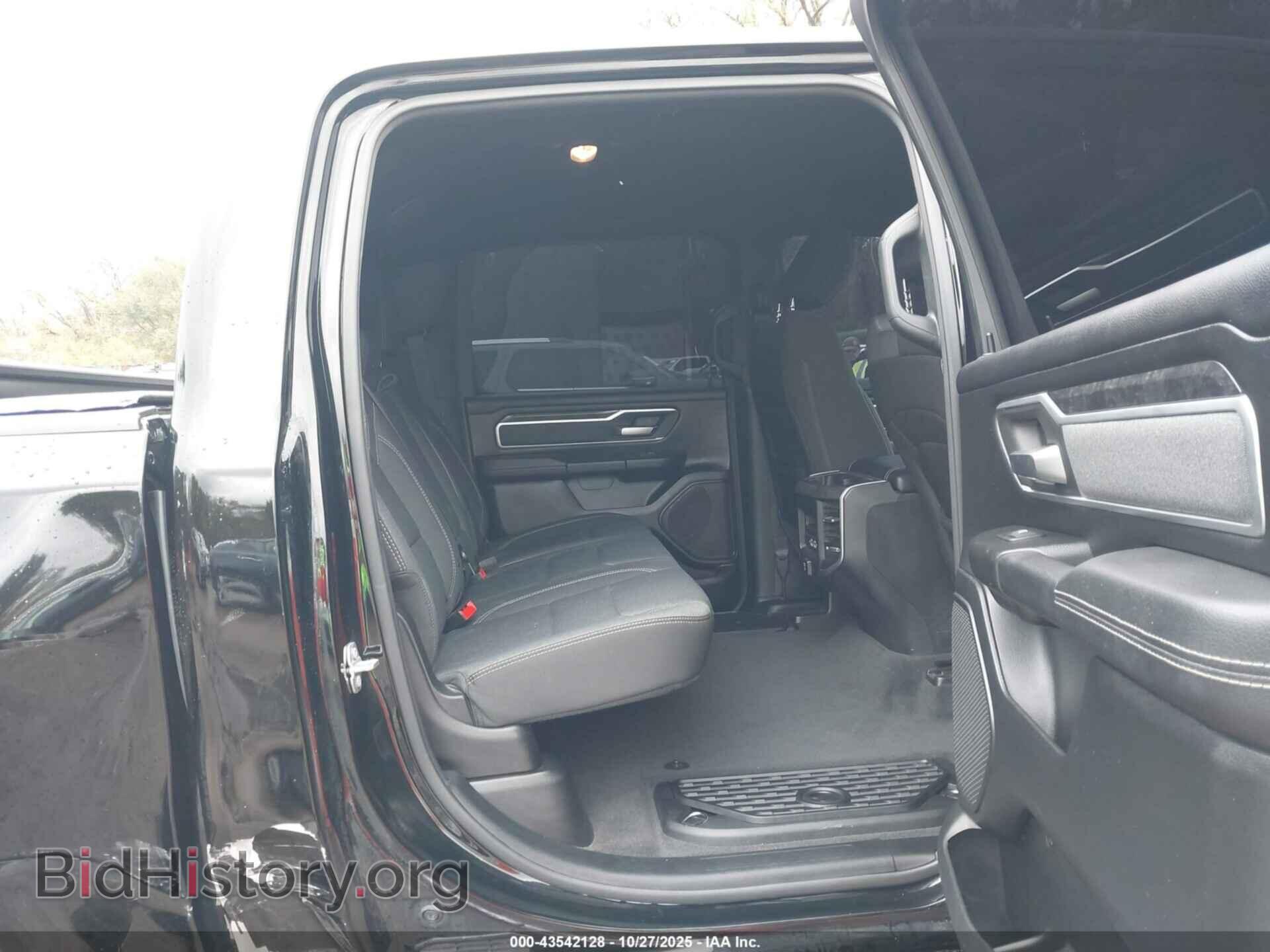 2021 RAM 1500 - VIN: 1C6SRFFT7MN652374 - Фото 8