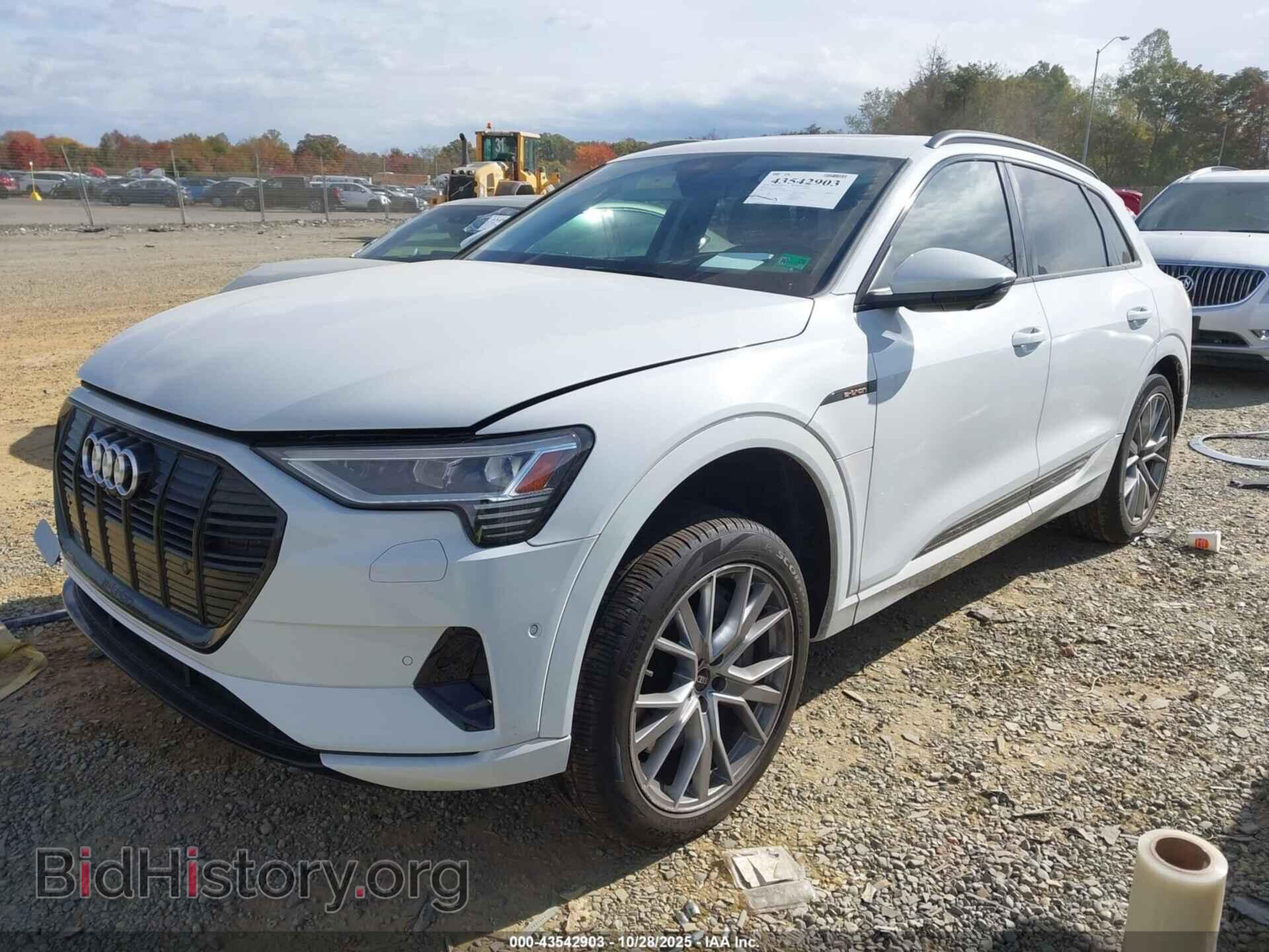 2021 AUDI E-TRON - VIN: WA1VAAGE8MB038896 - Photo 2