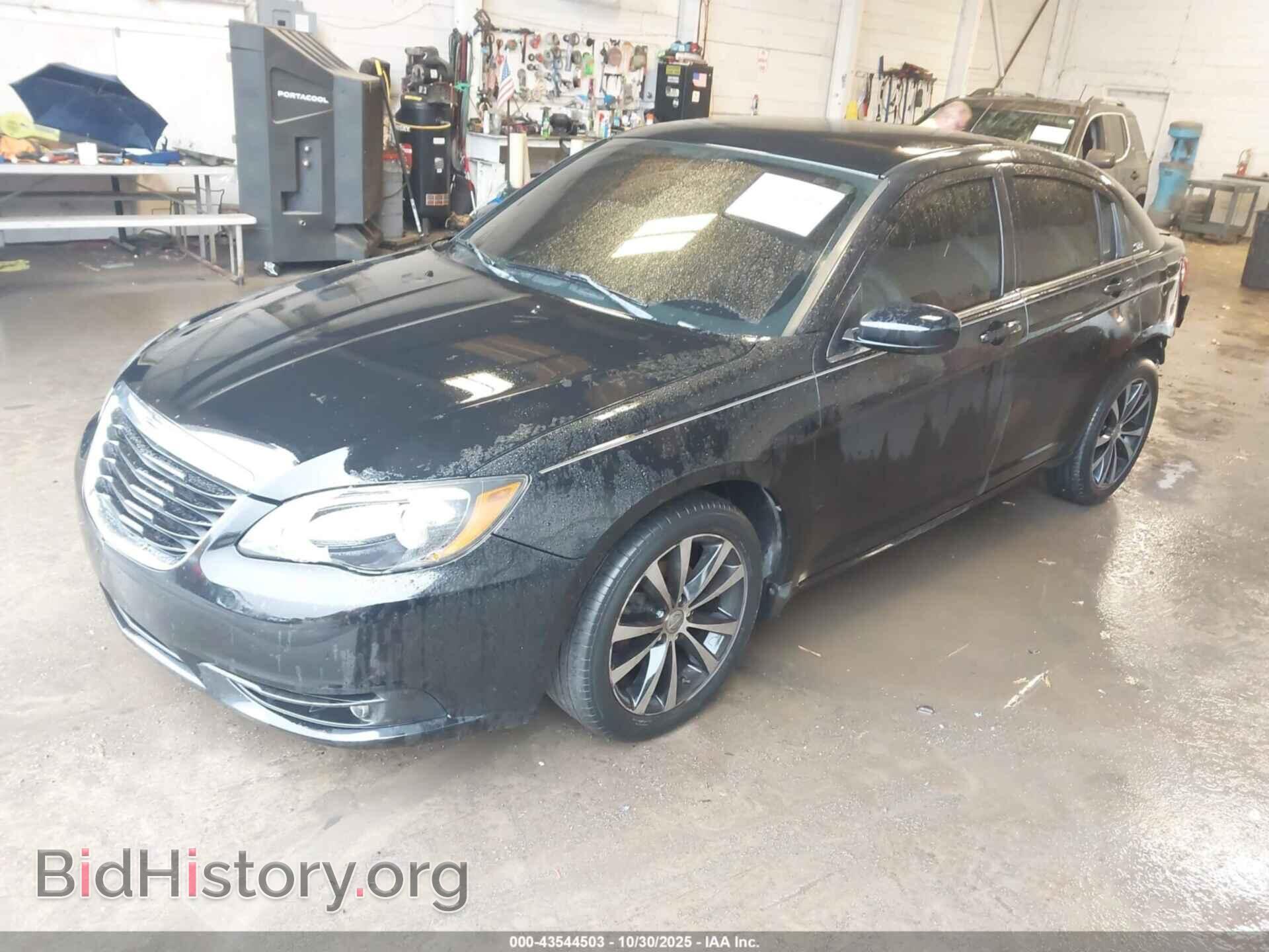 2013 CHRYSLER 200 - VIN: 1C3CCBBB7DN612546 - Фото 2