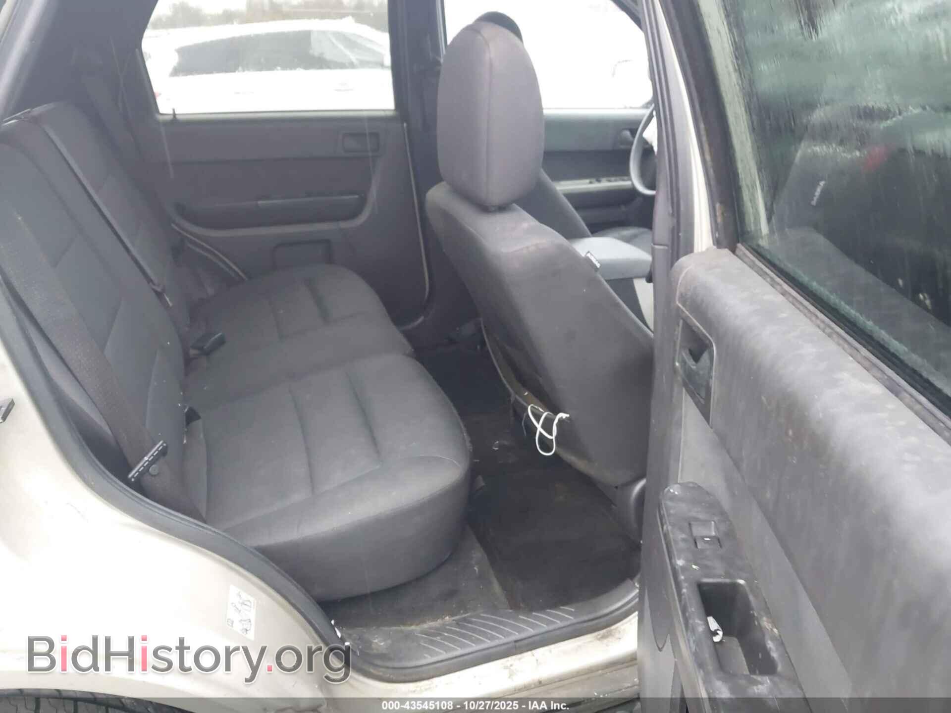 2011 FORD ESCAPE - VIN: 1FMCU0D71BKB54230 - Фото 8