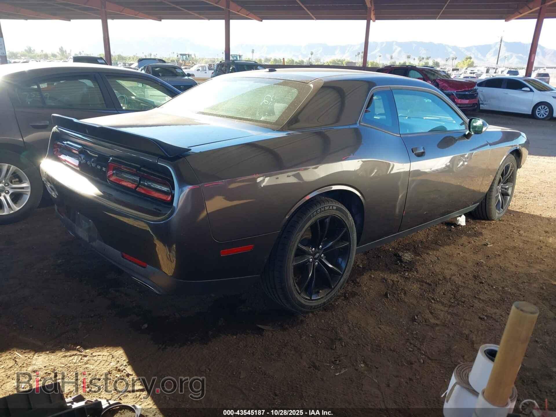 2018 DODGE CHALLENGER - VIN: 2C3CDZAG9JH124075 - Фото 4