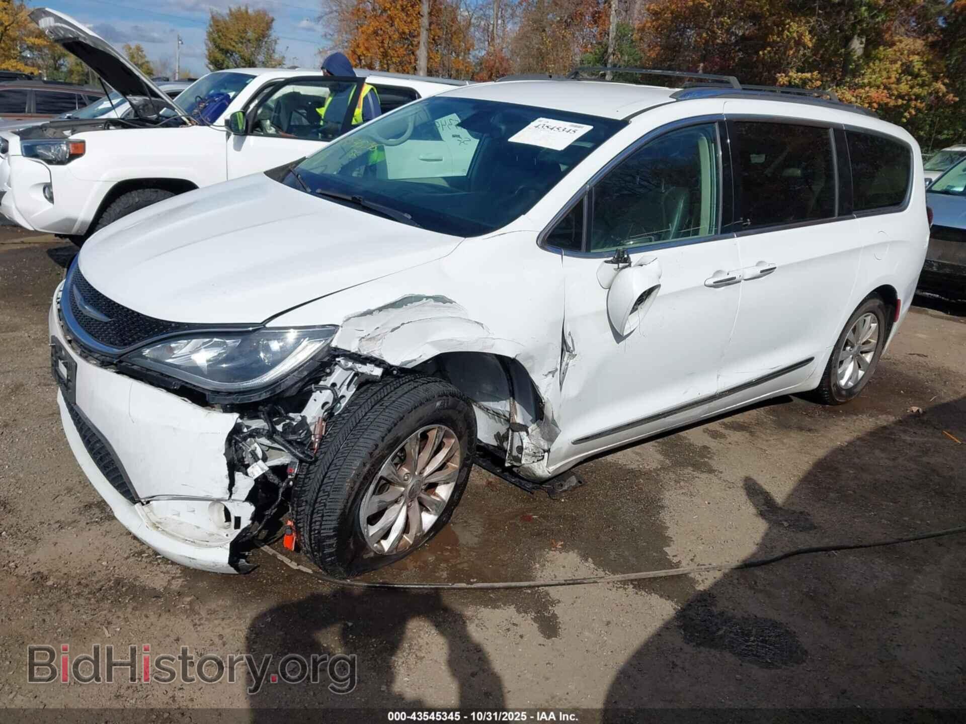 2018 CHRYSLER PACIFICA - VIN: 2C4RC1BG0JR119771 - Фото 2