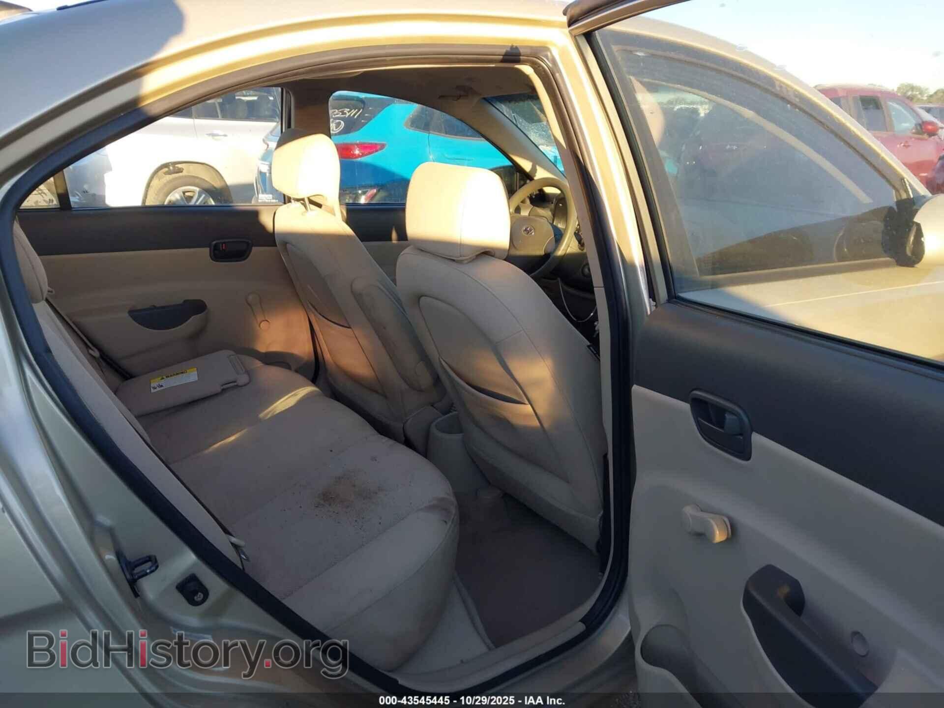 2007 HYUNDAI ACCENT - VIN: KMHCN46C37U098401 - Фото 8