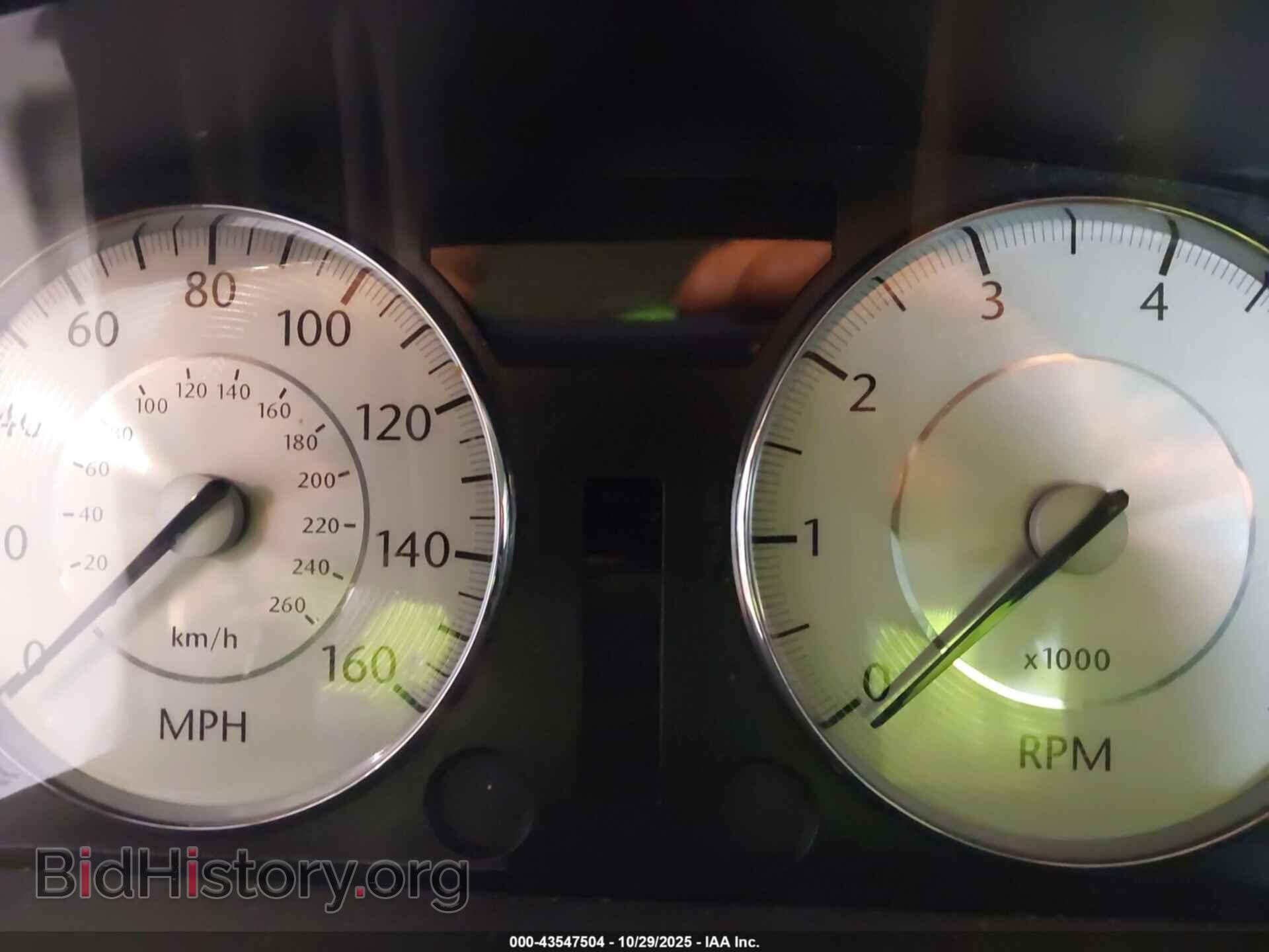 2010 CHRYSLER 300C - VIN: 2C3CA6CT3AH114840 - Фото 7