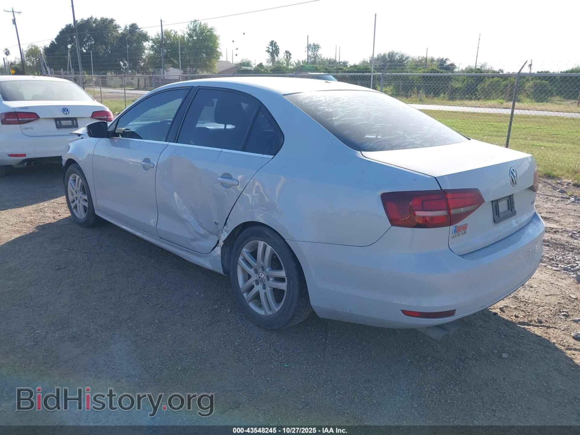 2017 VOLKSWAGEN JETTA - VIN: 3VW2B7AJ2HM376952 - Фото 3