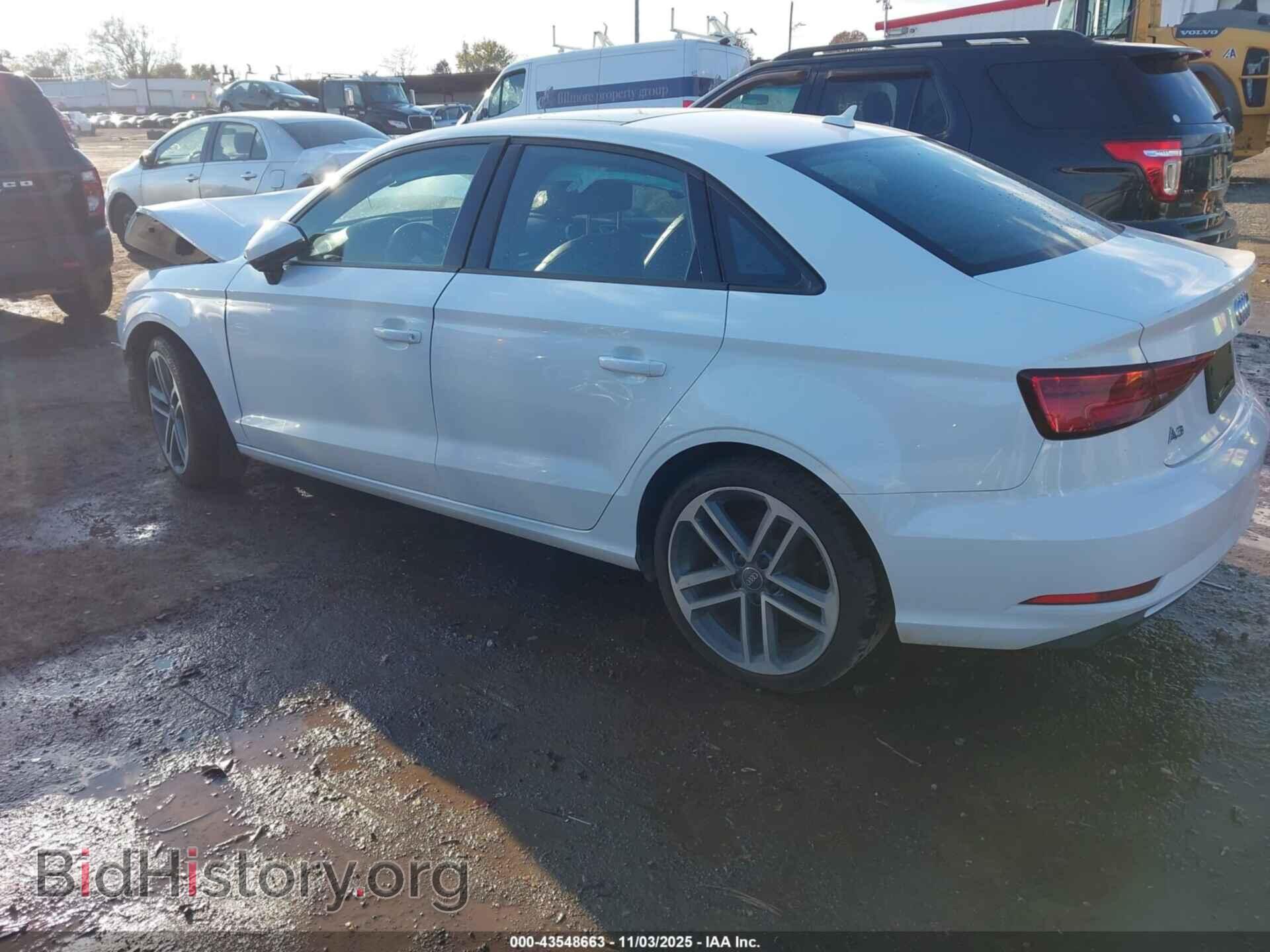 2017 AUDI A3 - VIN: WAUAUGFF4H1066518 - Фото 3