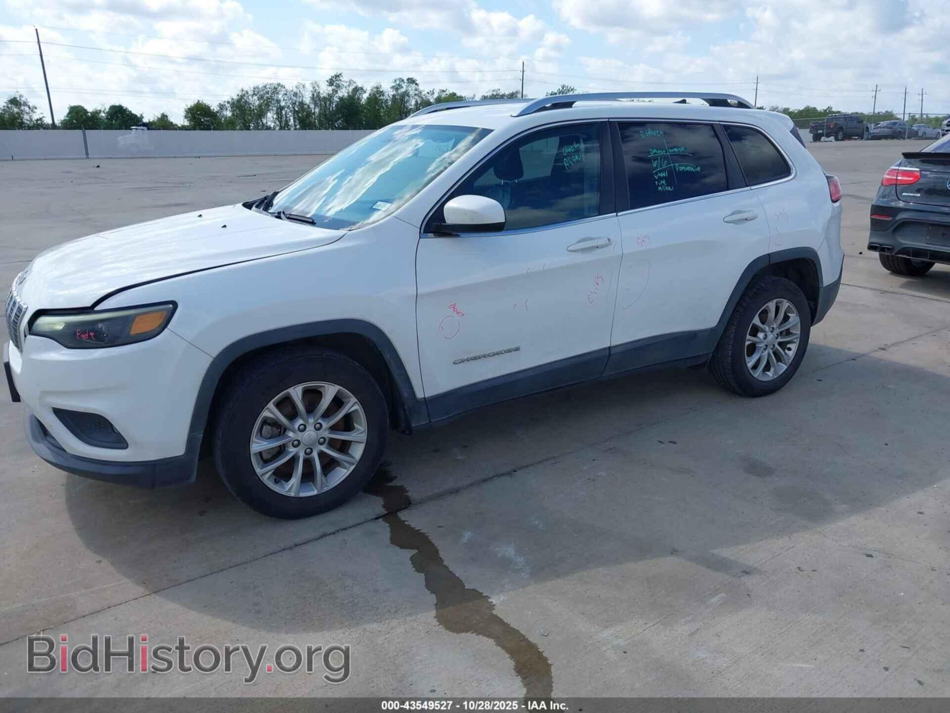 2019 JEEP CHEROKEE - VIN: 1C4PJLCB4KD327569 - Фото 2