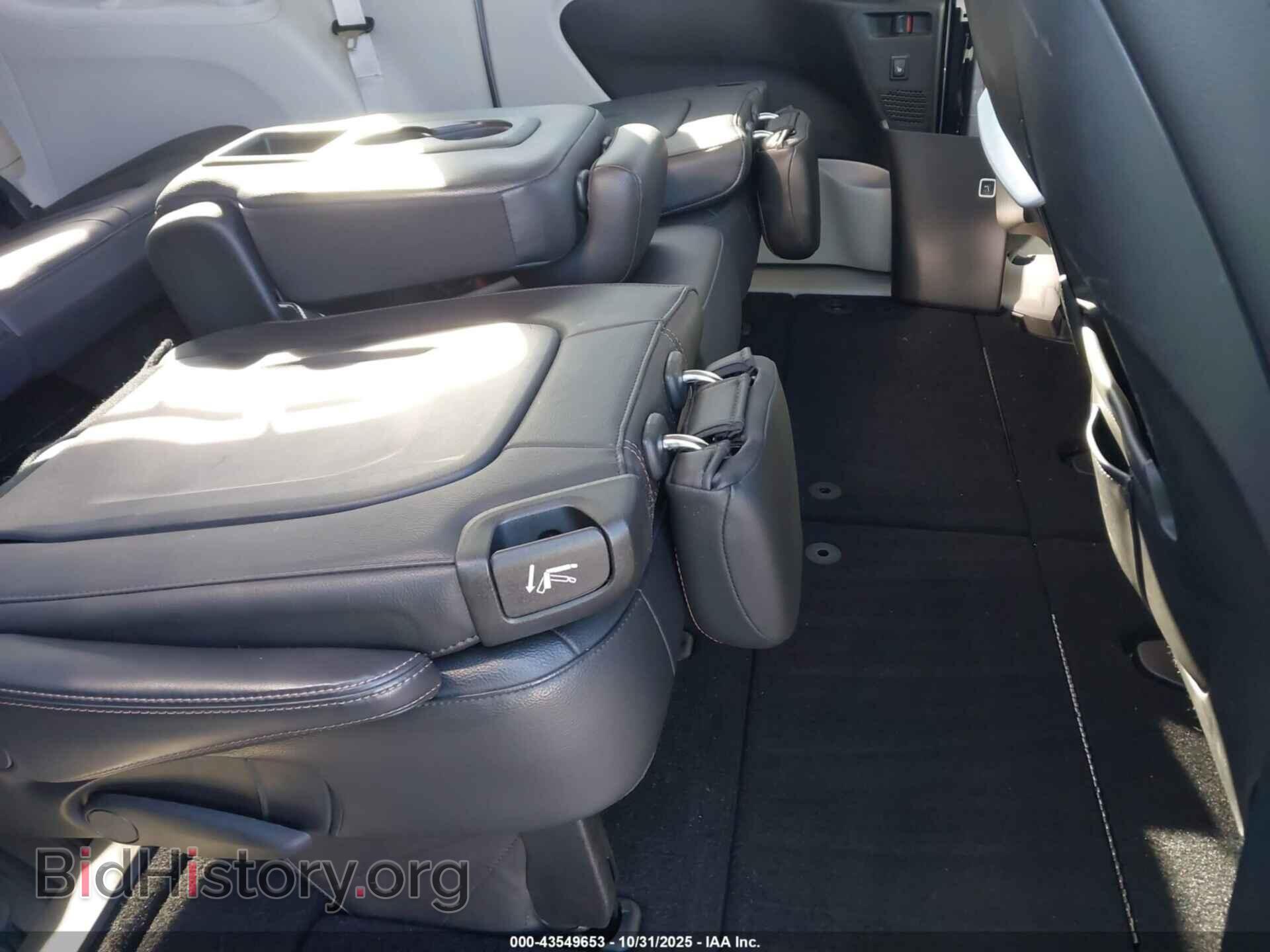 2019 CHRYSLER PACIFICA - VIN: 2C4RC1EG0KR628367 - Фото 8