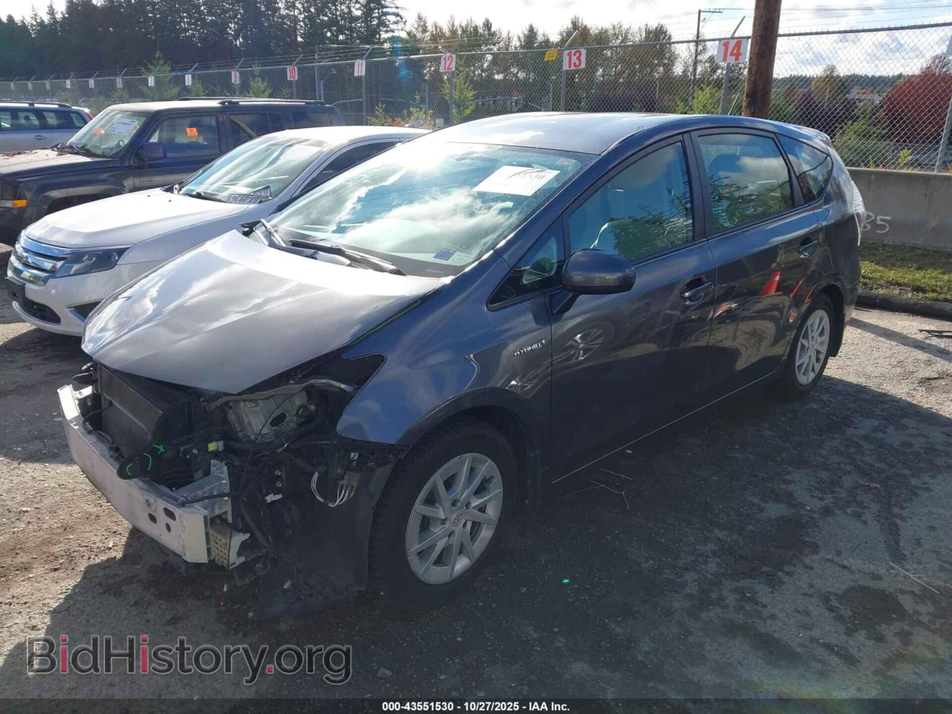 2012 TOYOTA PRIUS V - VIN: JTDZN3EU5C3033343 - Фото 2