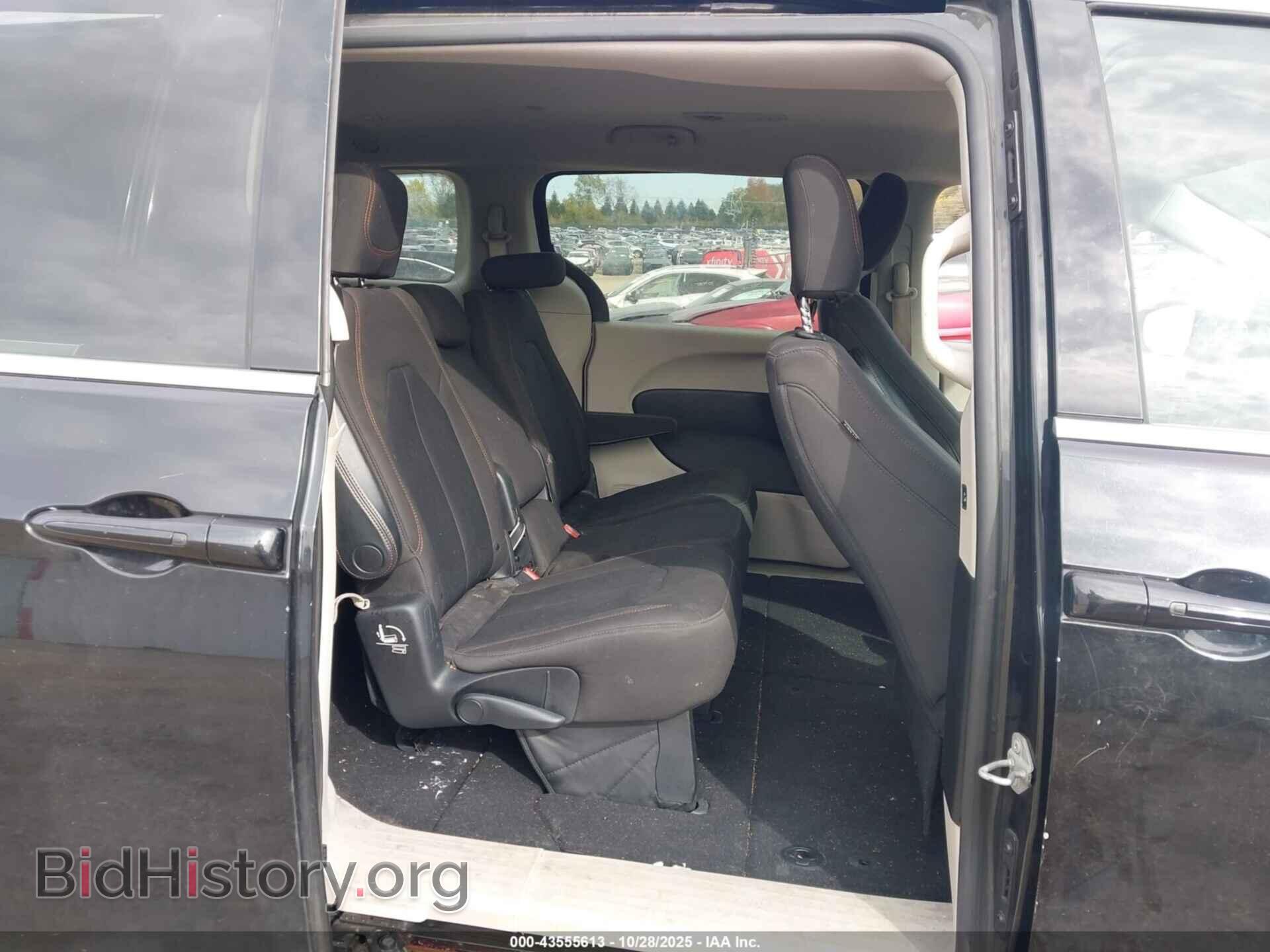 2017 CHRYSLER PACIFICA - VIN: 2C4RC1DG6HR531992 - Photo 8