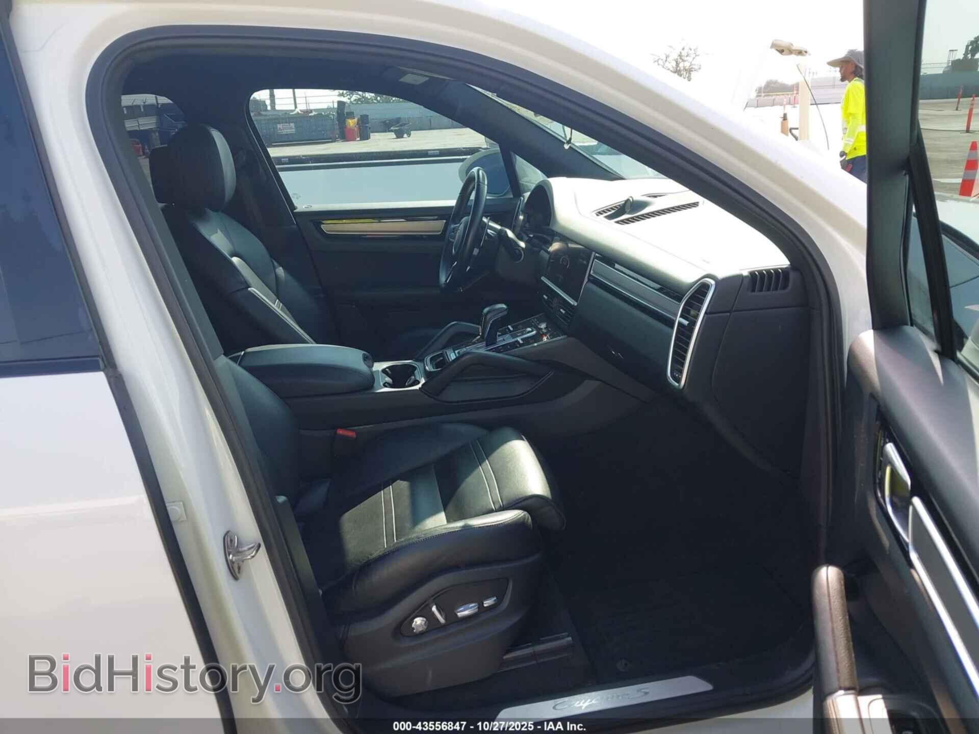 2019 PORSCHE CAYENNE - VIN: WP1AB2AY7KDA64299 - Photo 5