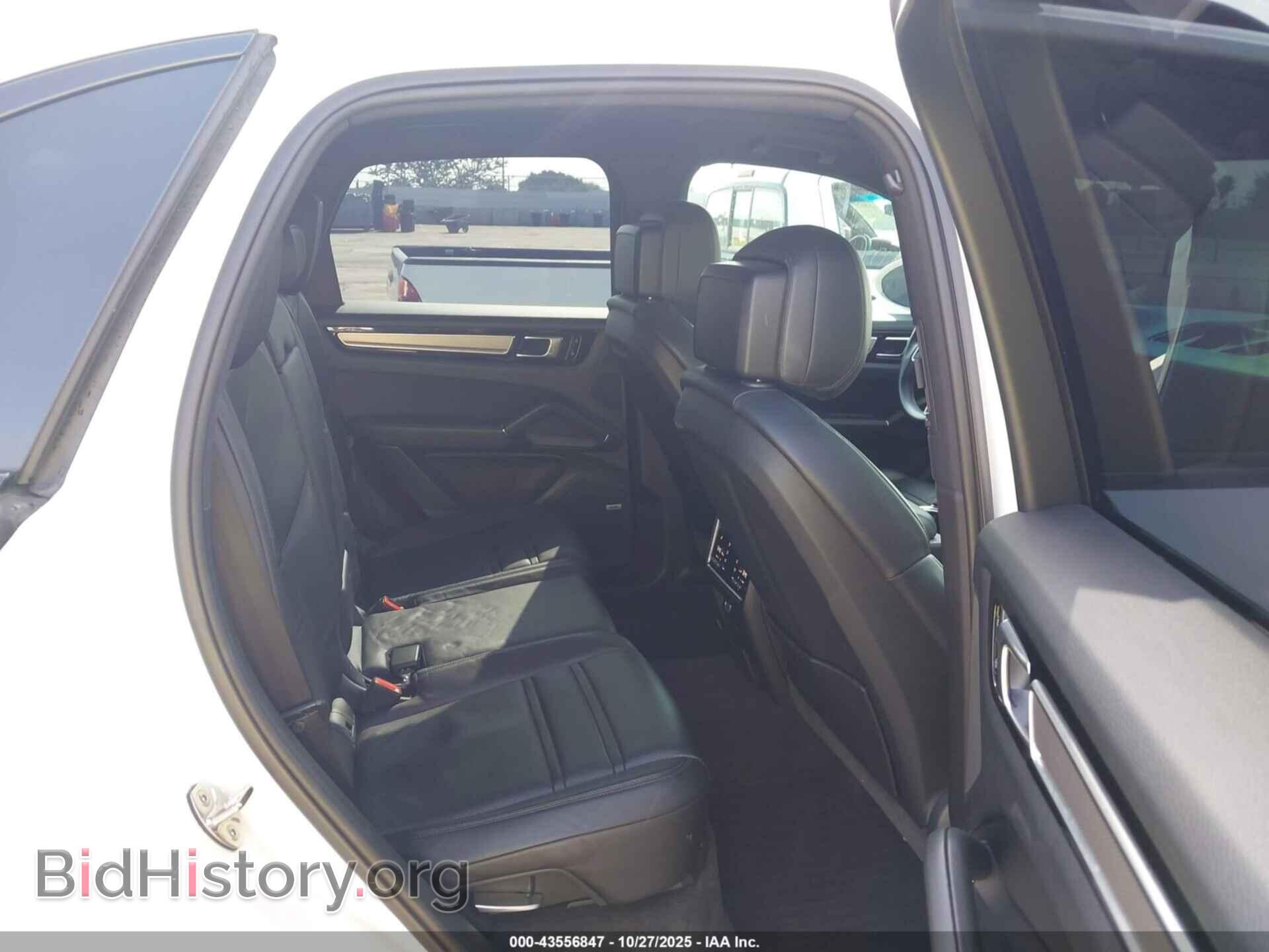 2019 PORSCHE CAYENNE - VIN: WP1AB2AY7KDA64299 - Photo 8