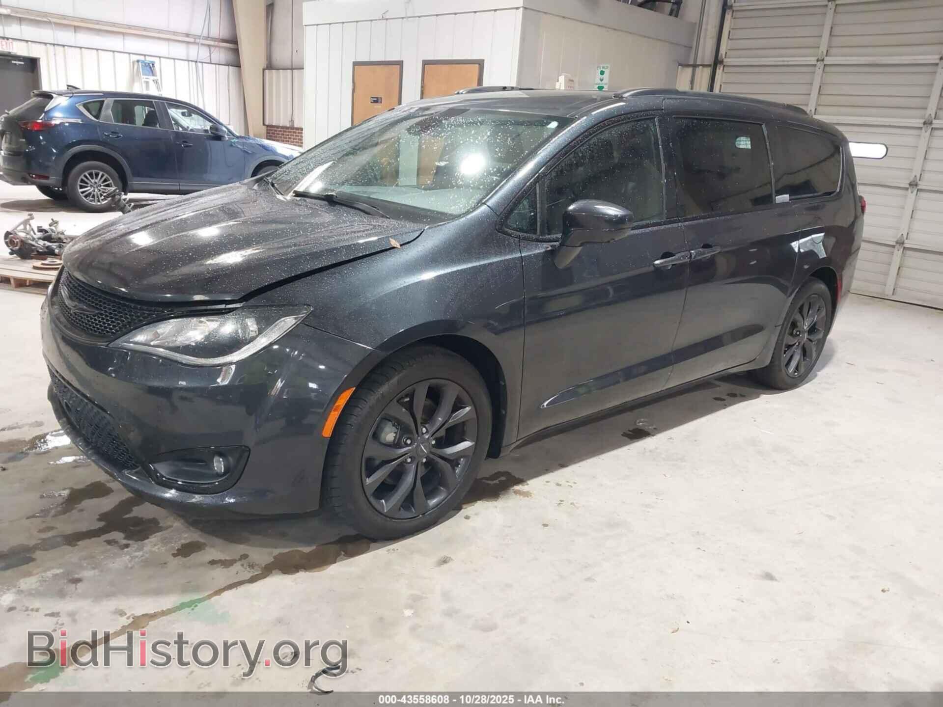 2019 CHRYSLER PACIFICA - VIN: 2C4RC1EG5KR587587 - Фото 2