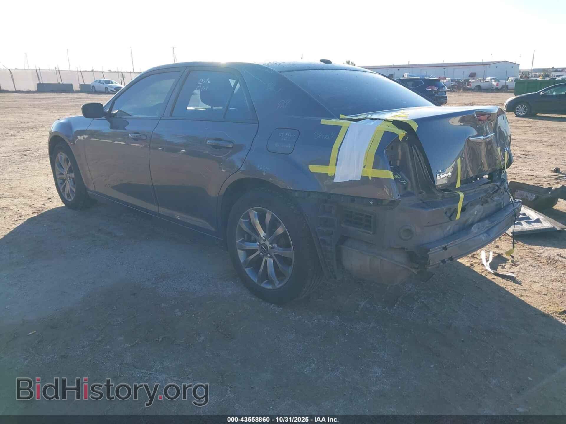 2014 CHRYSLER 300 - VIN: 2C3CCAGG7EH357390 - Фото 3