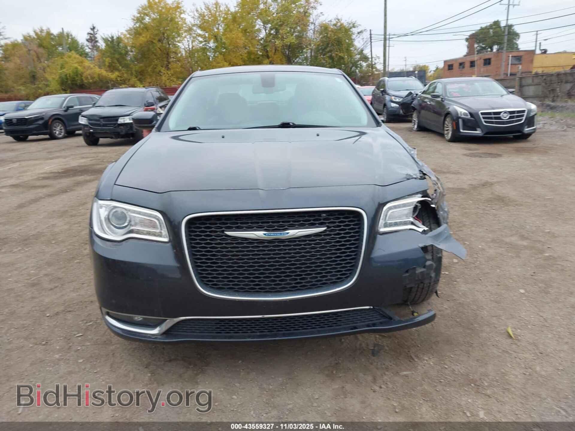 2017 CHRYSLER 300 - VIN: 2C3CCARG2HH541864 - Фото 12