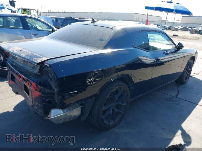 2020 Dodge CHALLENGER (VIN 2C3CDZAG7LH159717) — фото 4 из 18