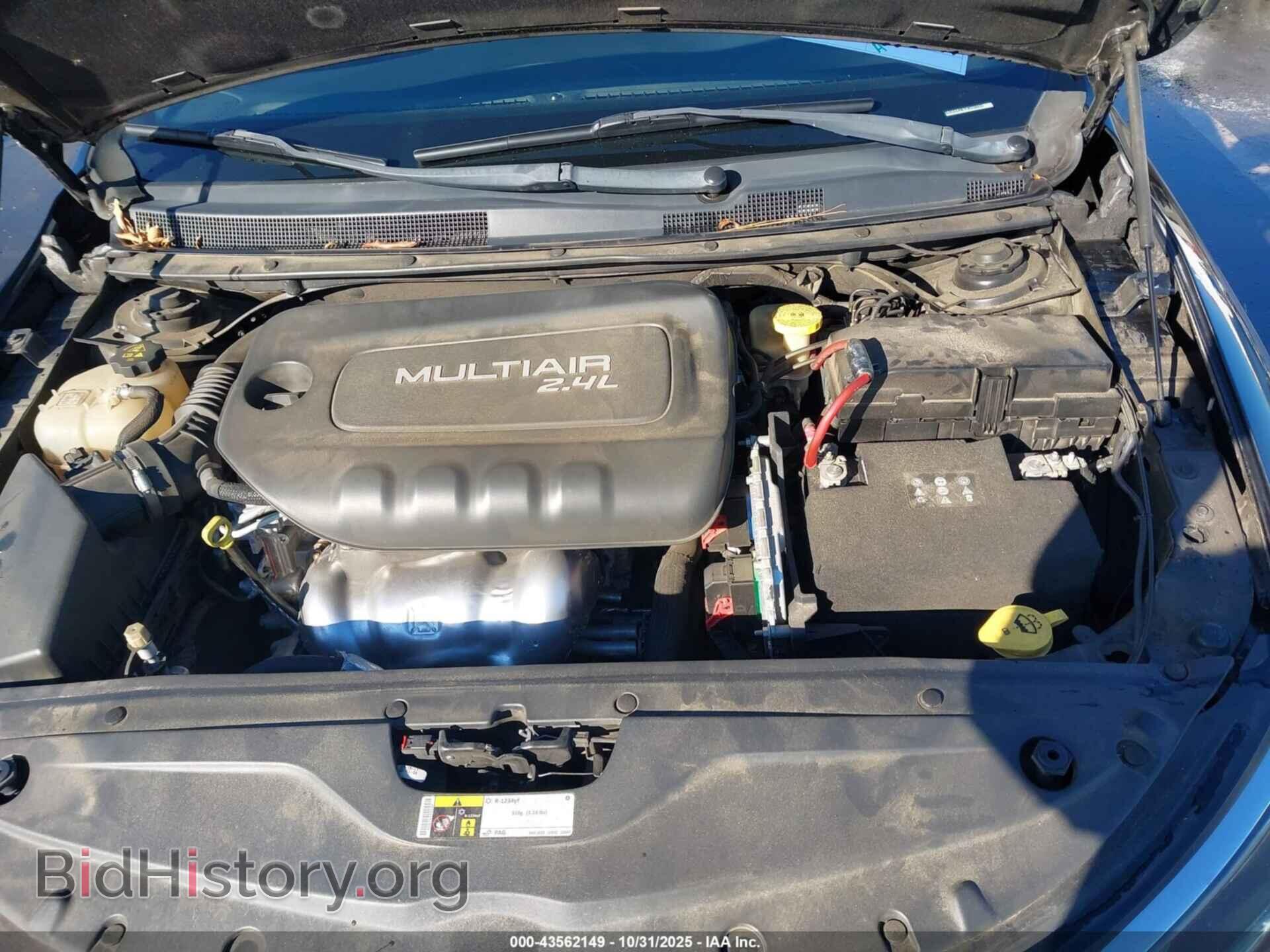 2015 CHRYSLER 200 - VIN: 1C3CCCAB7FN556635 - Фото 10