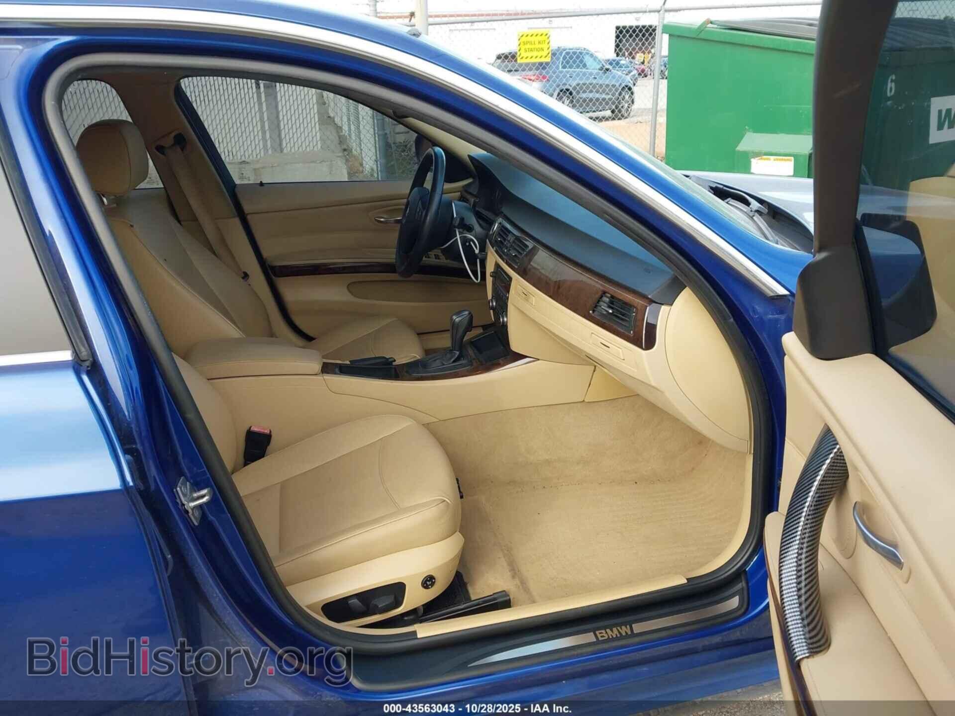 2010 BMW 335D - VIN: WBAPN7C59AA266948 - Photo 5