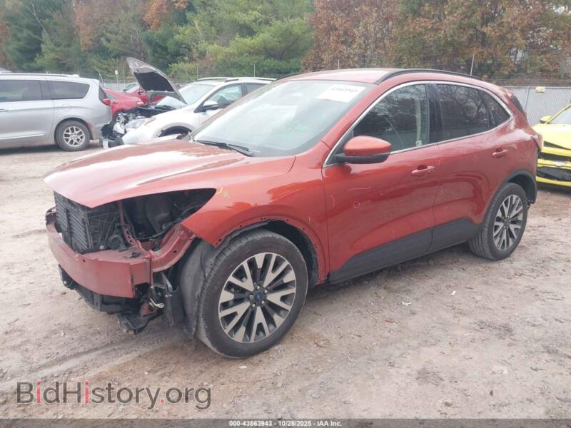 2020 Ford ESCAPE (VIN 1FMCU9DZ6LUA42759) — photo 2 of 17