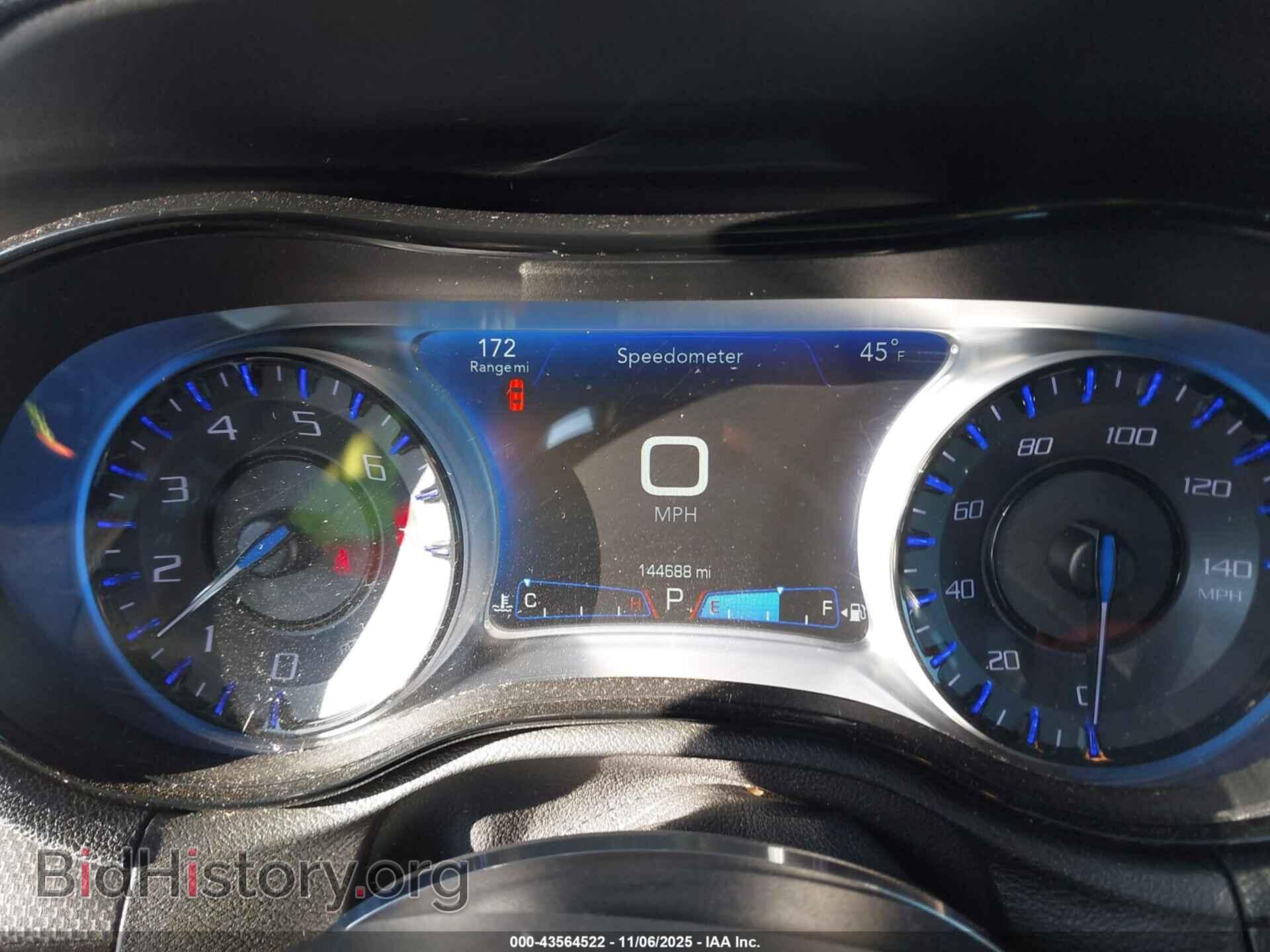 2016 CHRYSLER 300 - VIN: 2C3CCAGG2GH282973 - Фото 7