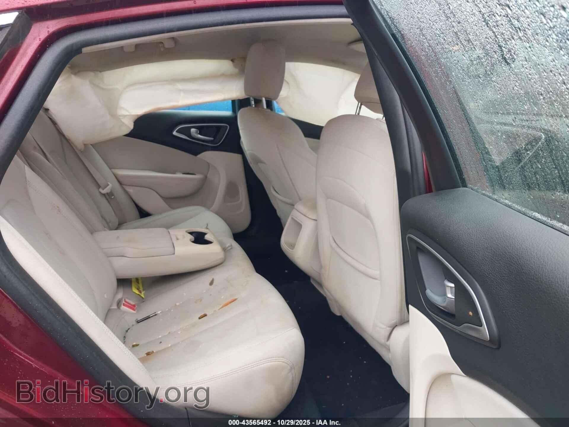 2015 CHRYSLER 200 - VIN: 1C3CCCAB3FN635834 - Фото 8
