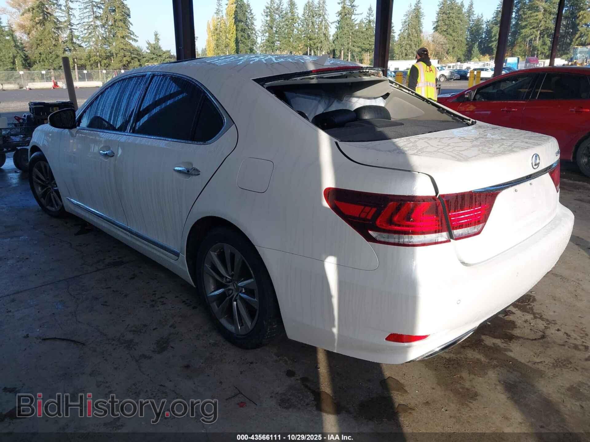 2013 LEXUS LS 460 - VIN: JTHBL5EF8D5119724 - Photo 3