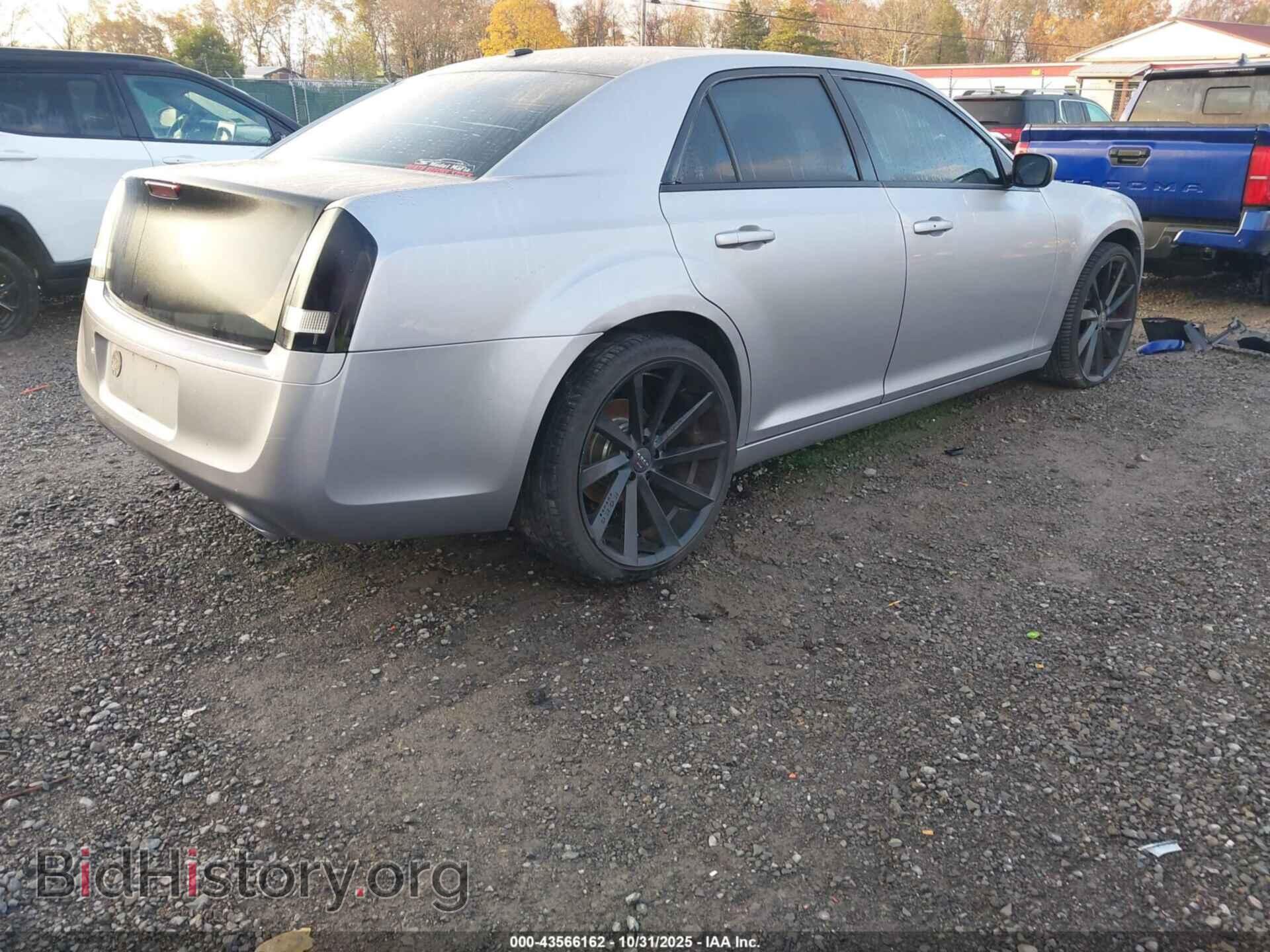 2014 CHRYSLER 300 - VIN: 2C3CCABG2EH119776 - Фото 4