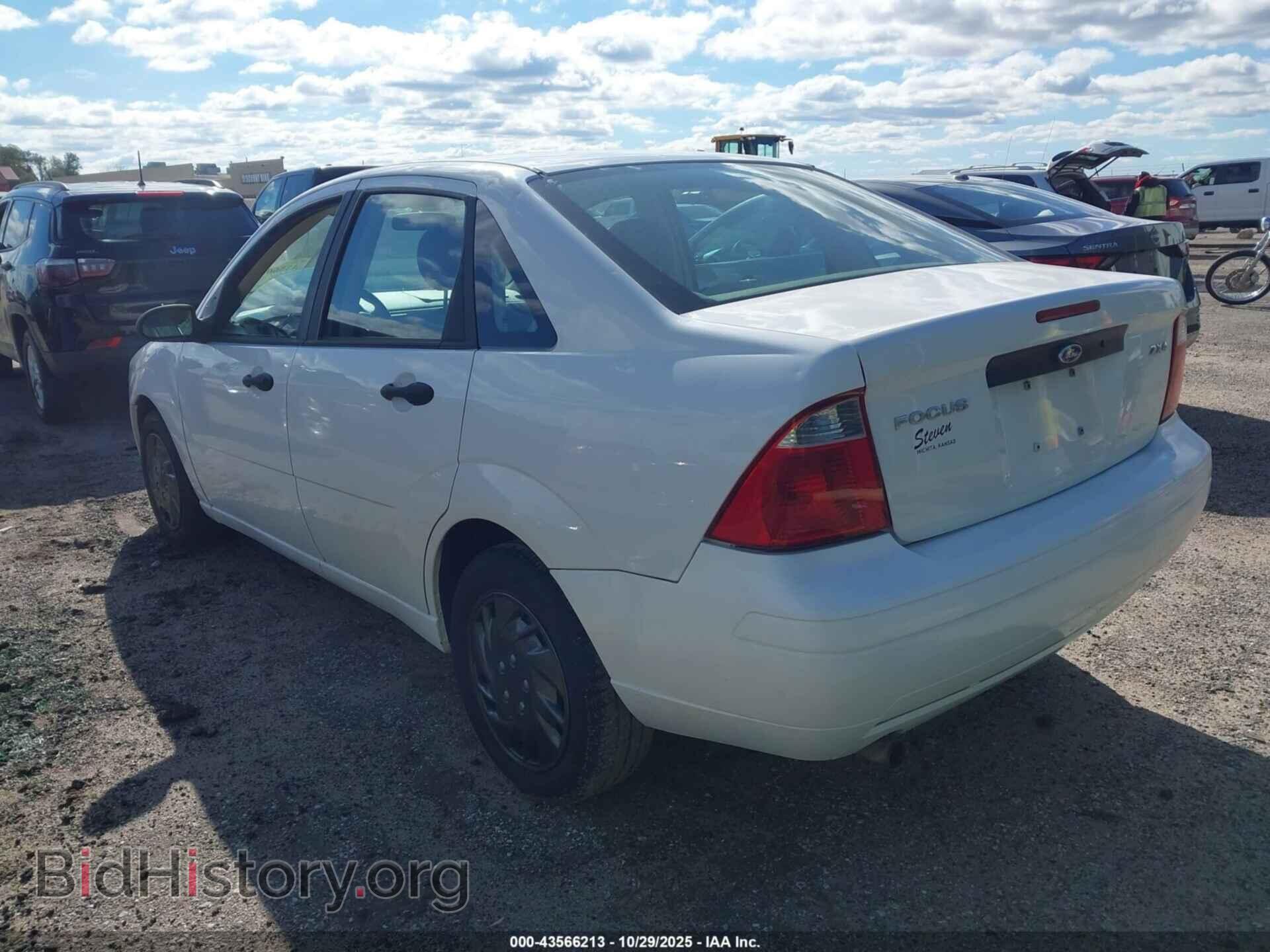 2005 FORD FOCUS - VIN: 1FAFP34N75W232201 - Фото 3