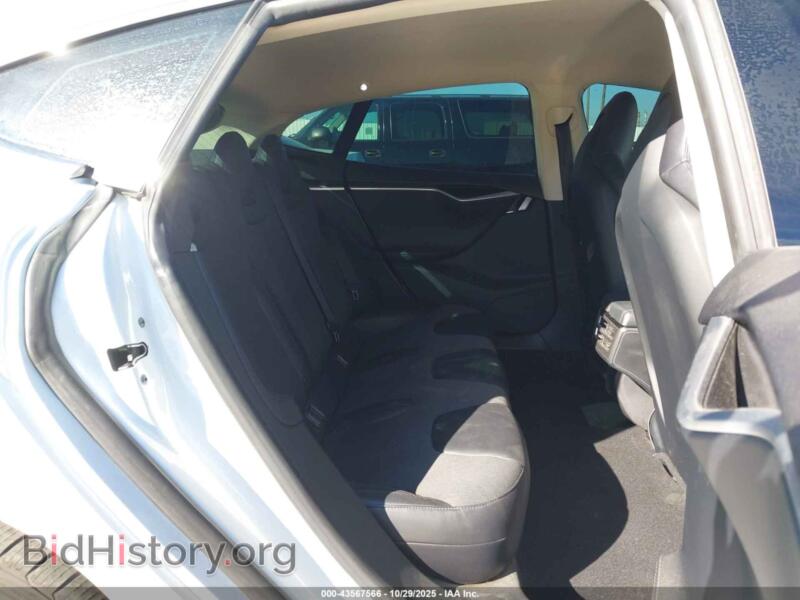 2013 Tesla MODEL S (VIN 5YJSA1CN3DFP22010) — фото 8 из 11