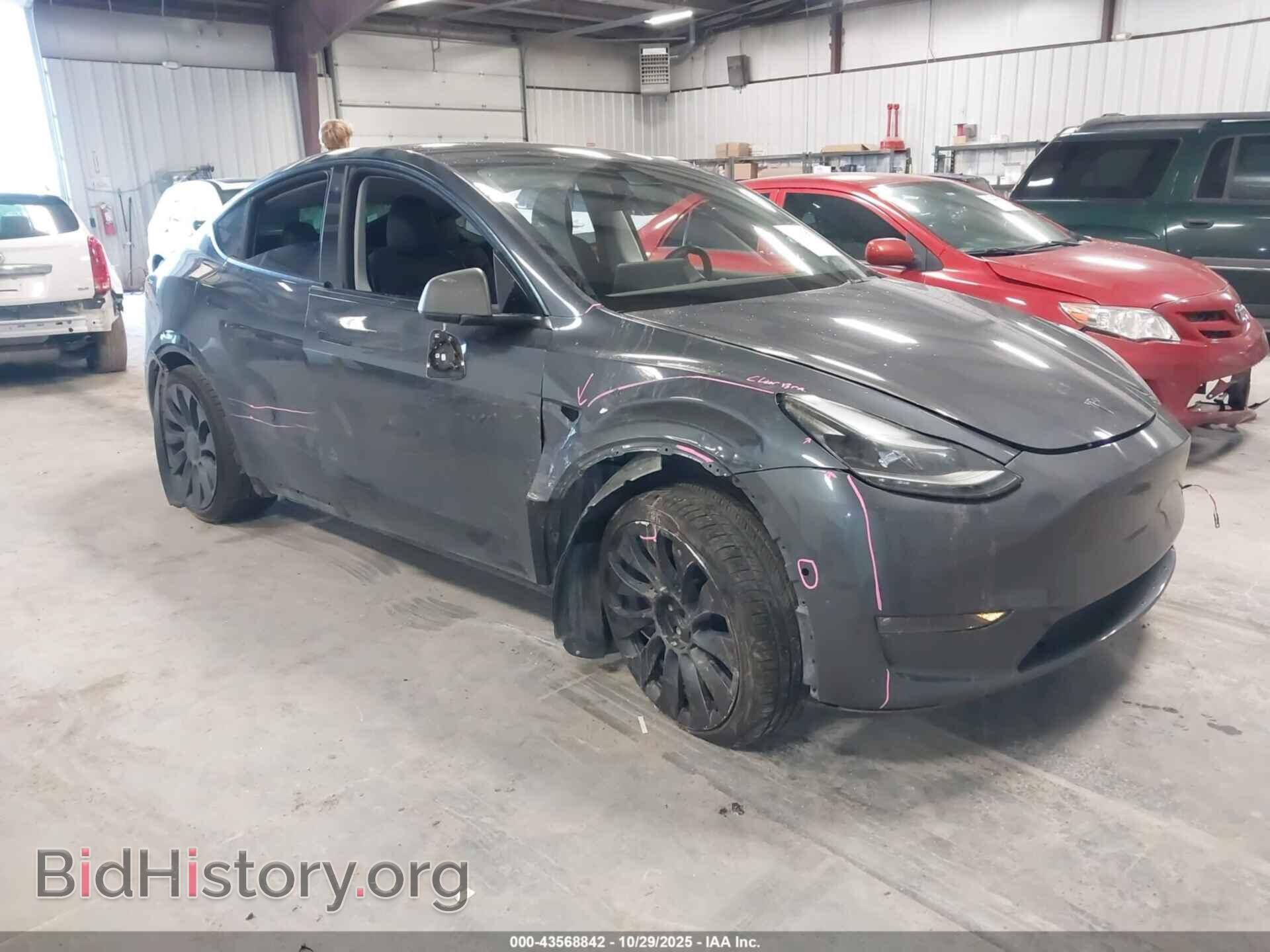 Фотография 7SAYGDEF3NF456539 - TESLA MODEL Y 2022
