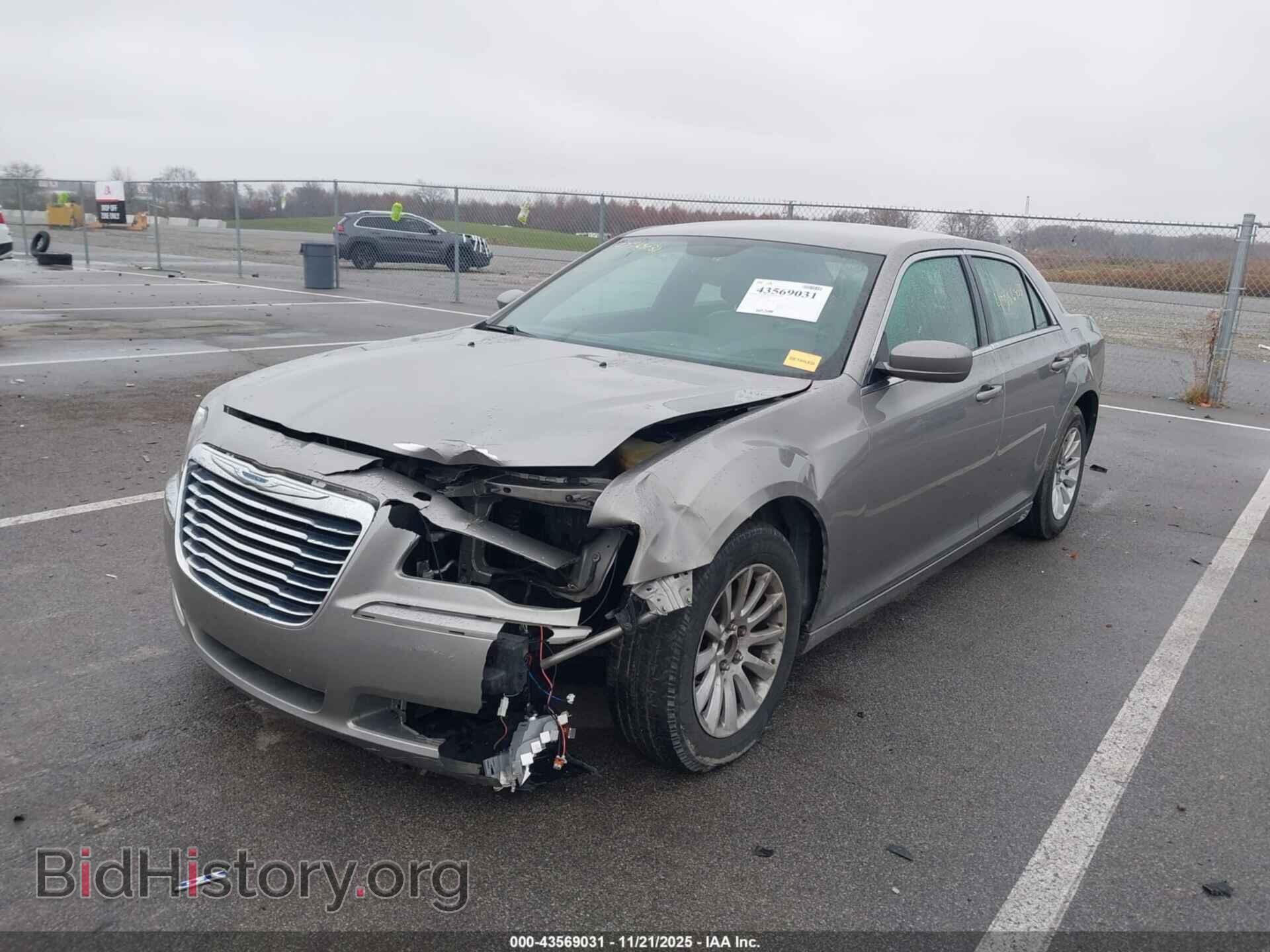 2014 CHRYSLER 300 - VIN: 2C3CCAAG9EH183850 - Фото 6