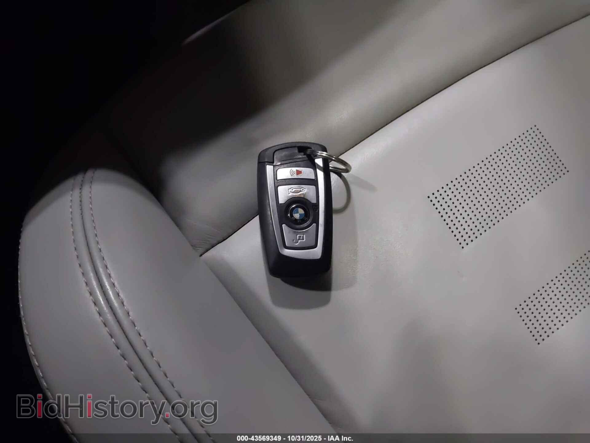 2016 BMW M3 - VIN: WBS8M9C58G5E68540 - Фото 11