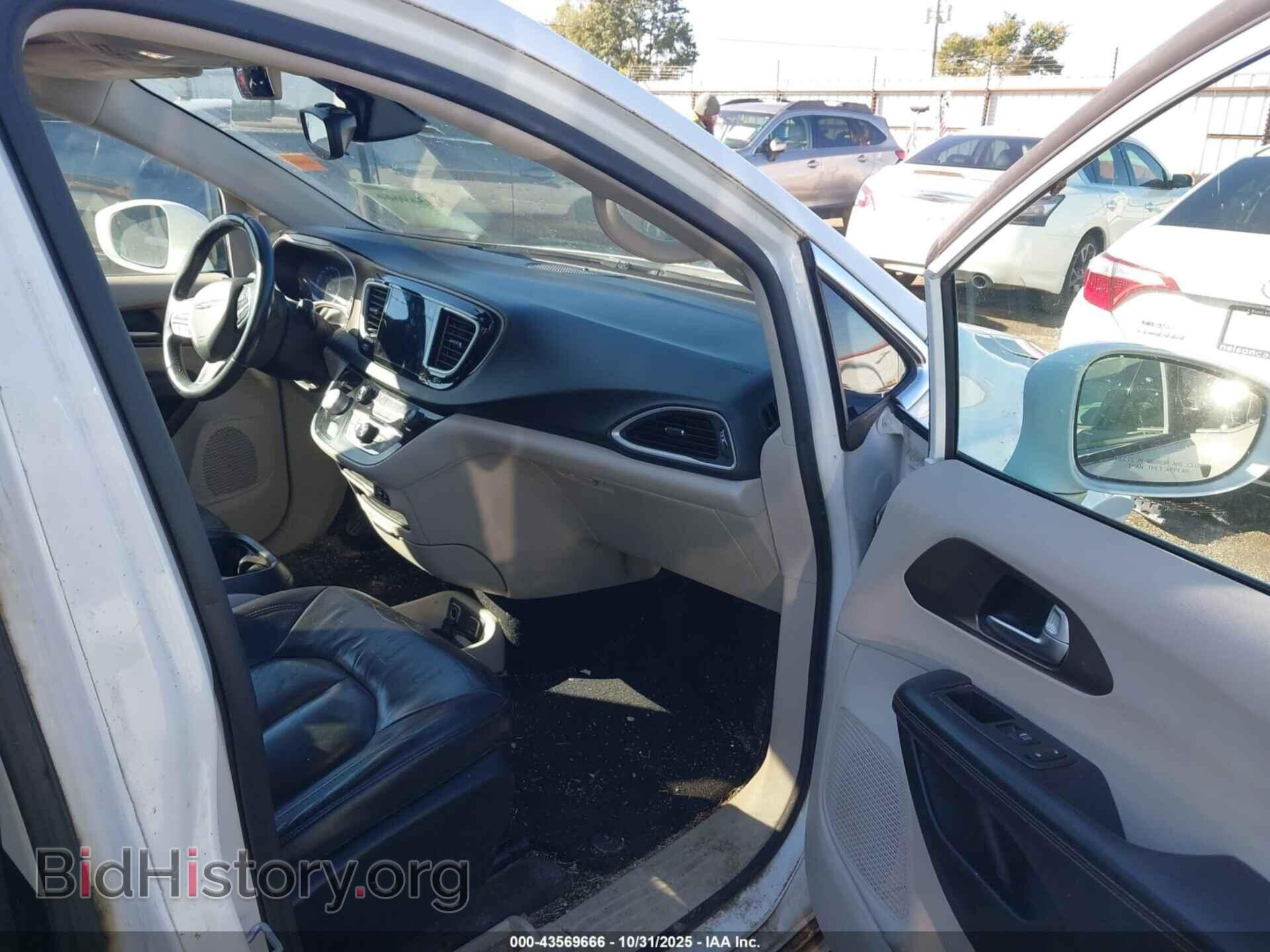 2017 CHRYSLER PACIFICA - VIN: 2C4RC1BG0HR803147 - Фото 5