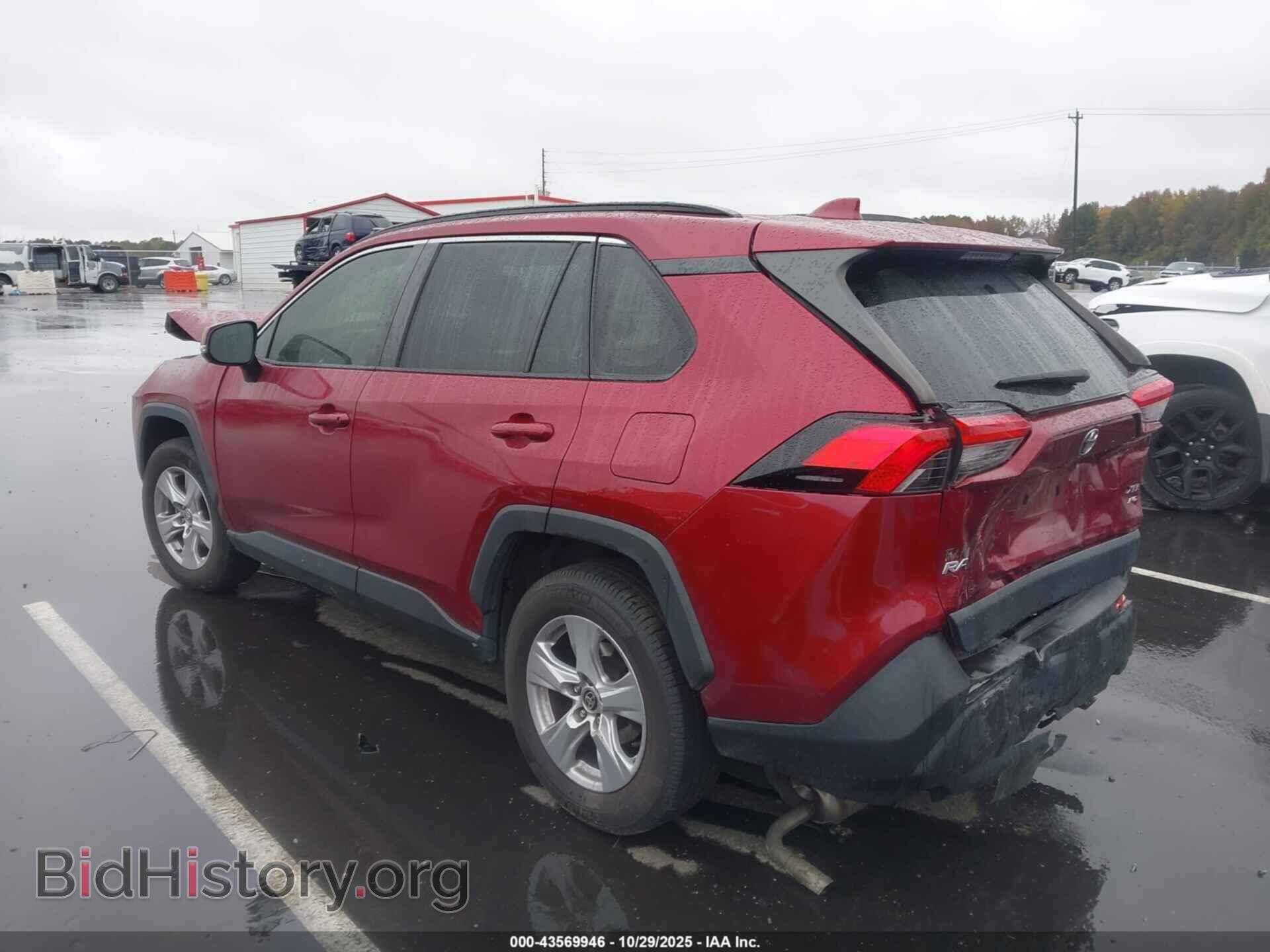 2021 TOYOTA RAV4 - VIN: JTMP1RFV0MD076643 - Фото 3