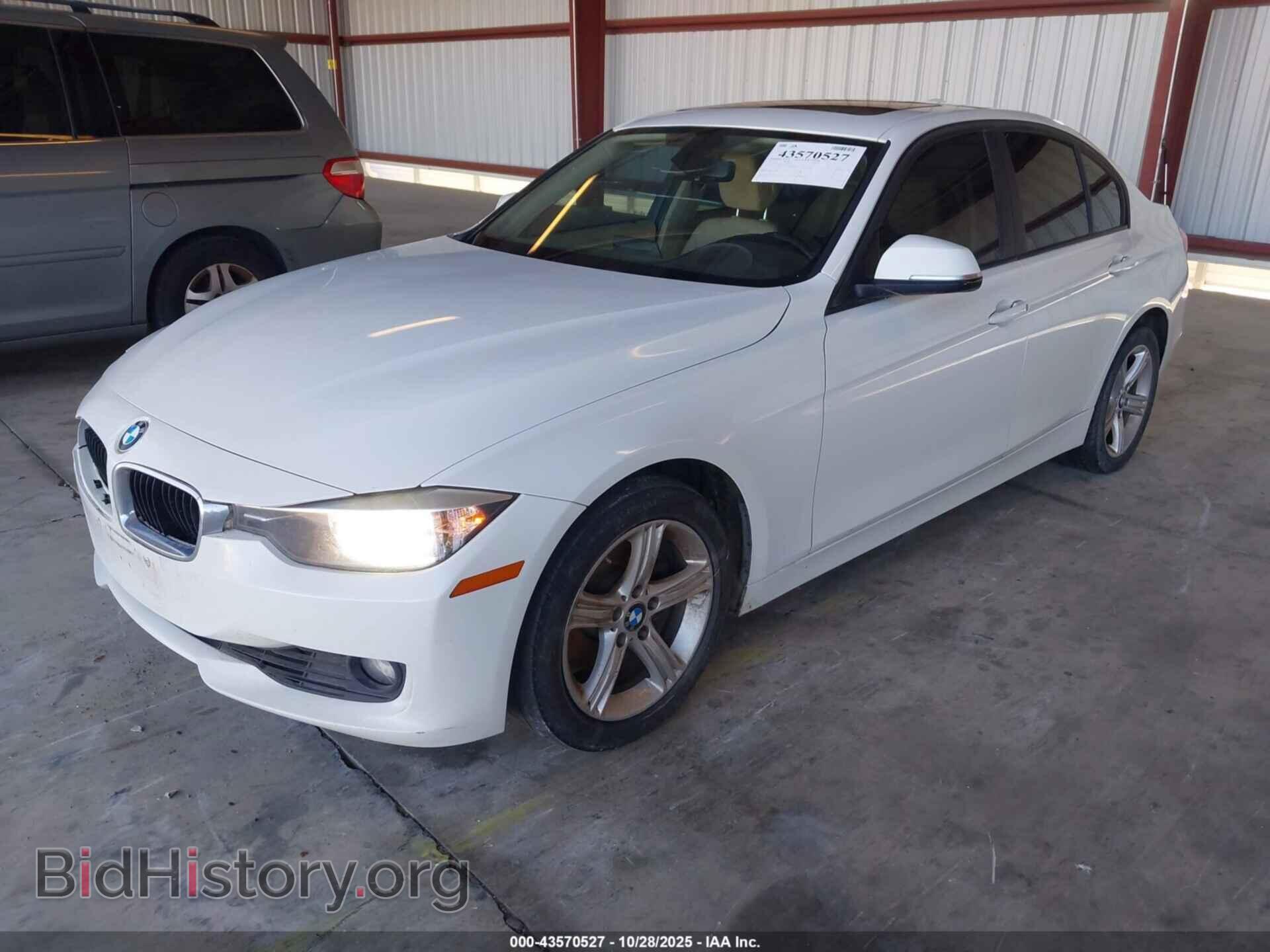 2012 BMW 328I - VIN: WBA3A5G5XCNP18233 - Фото 2