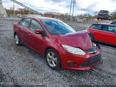 2014 Ford FOCUS SE, red — VIN 1FADP3F22EL103357, IAAI