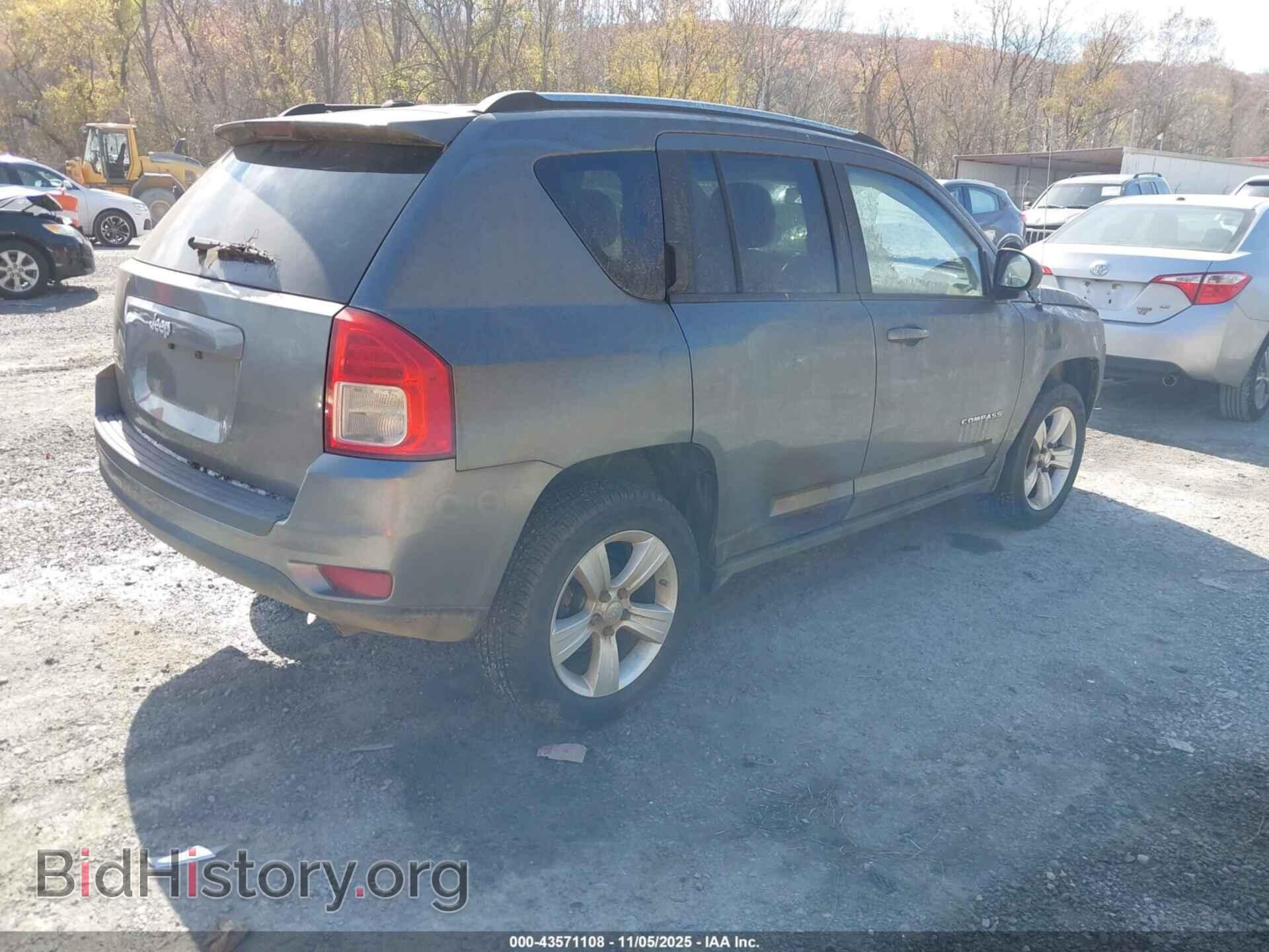 2012 JEEP COMPASS - VIN: 1C4NJDBB8CD604482 - Photo 4